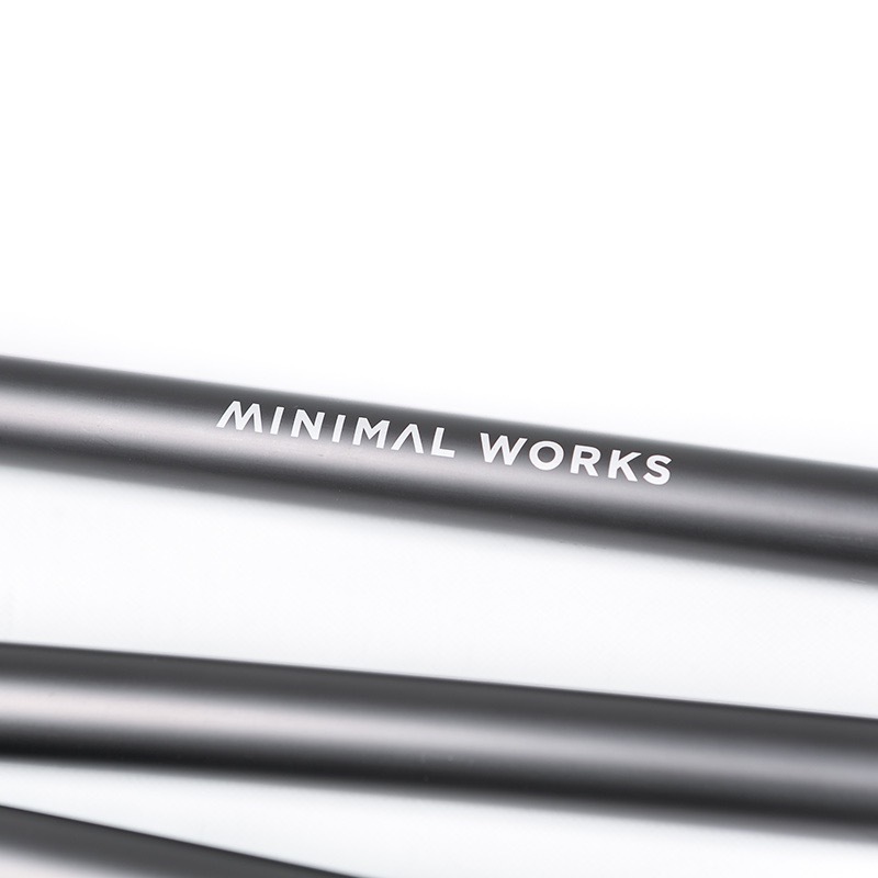 Minimal Works｜傑佩托先生的營柱 250｜金屬藍