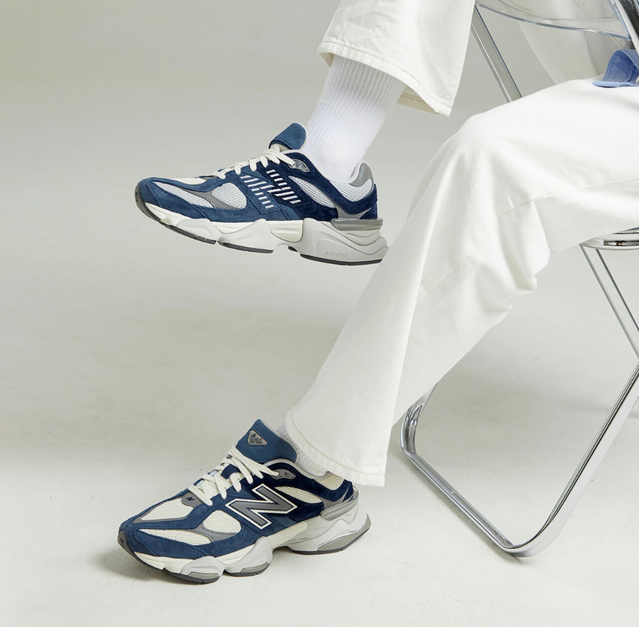 代購 New Balance NB 9060 防滑耐磨 運動休閒鞋 跑步鞋 淺藍色 MAY-