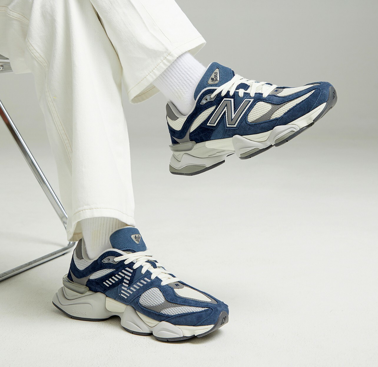 代購 New Balance NB 9060 防滑耐磨 運動休閒鞋 跑步鞋 淺藍色 MAY-