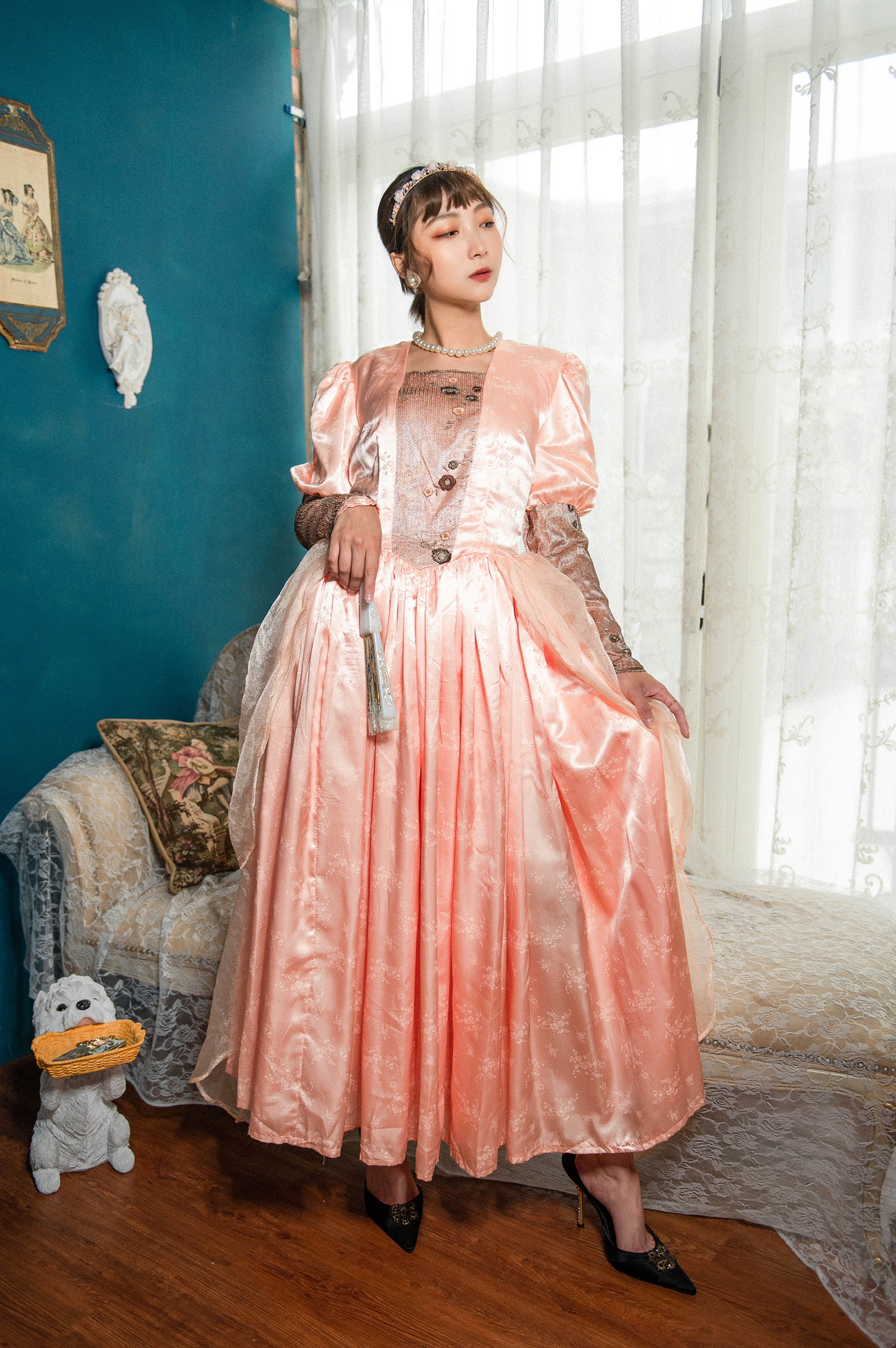 Vintage Dress / 古著粉橘色拼接刺繡花朵壓紋洋裝