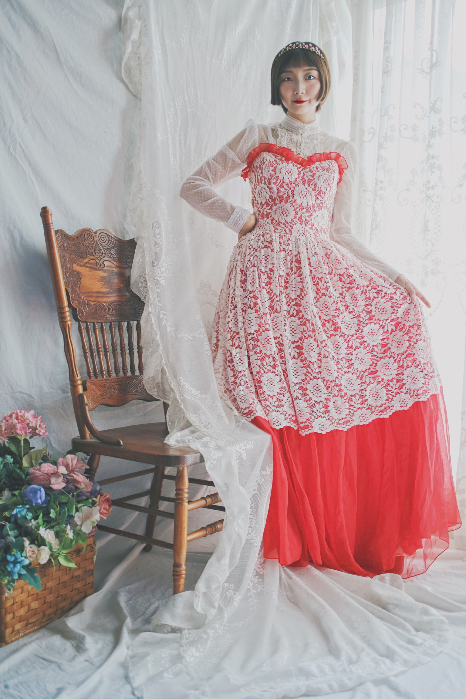 Vintage Dress / 古著拼接蕾絲胸前滾邊紅色雪紡禮服