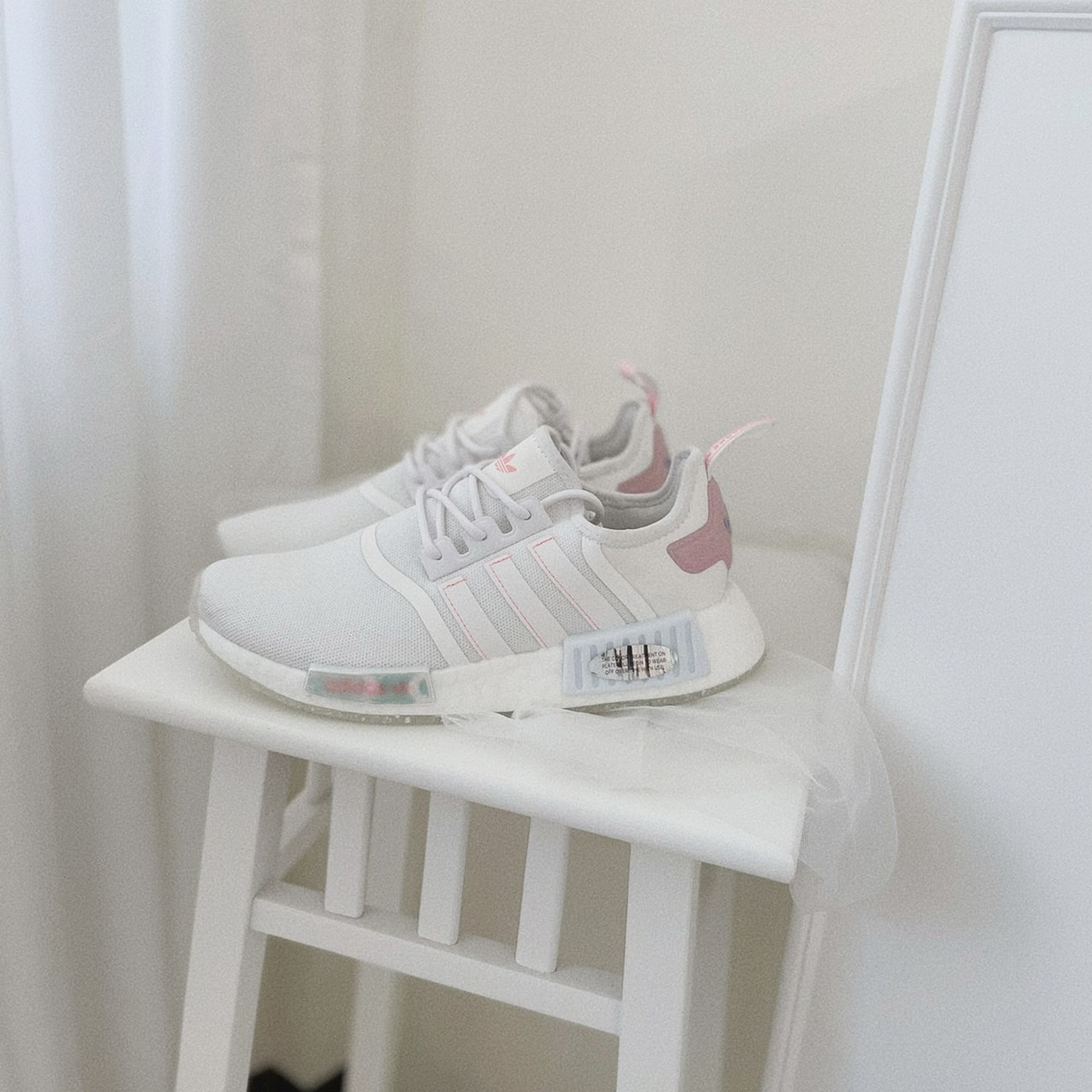 Adidas Originals NMD R1 白粉 馬卡龍 仙杜瑞拉 白色 粉色 GW5679