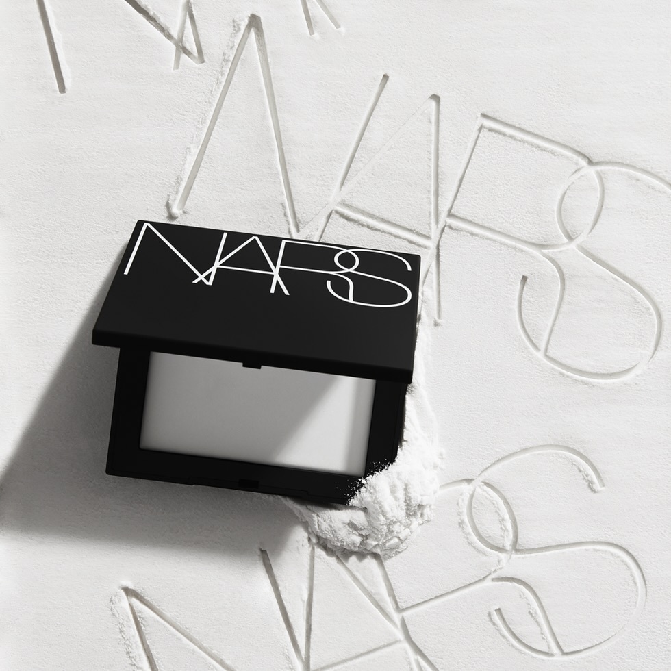 Nars裸光蜜粉餅（小白餅）
