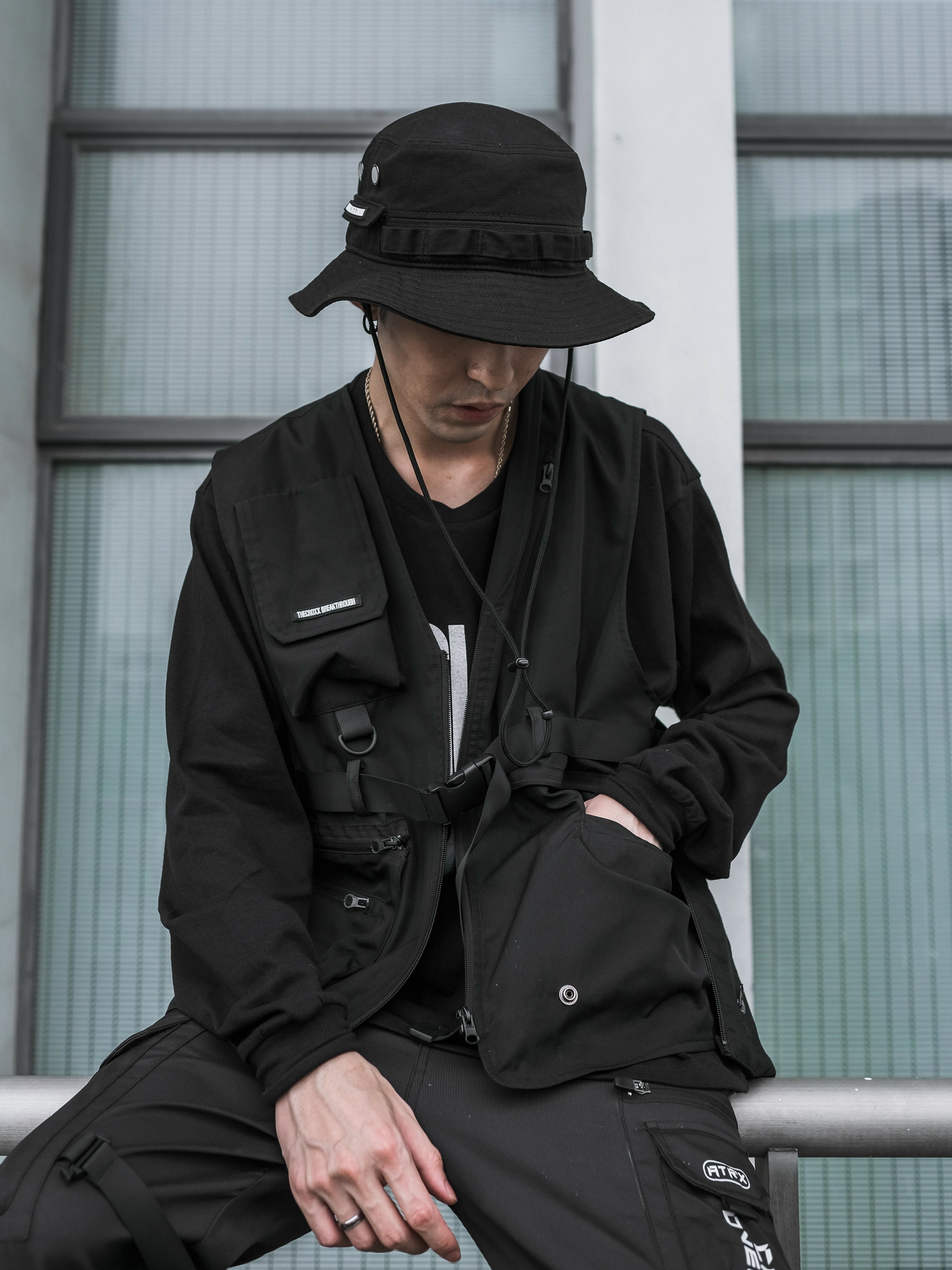 J903 戶外元素切割分離口袋背心