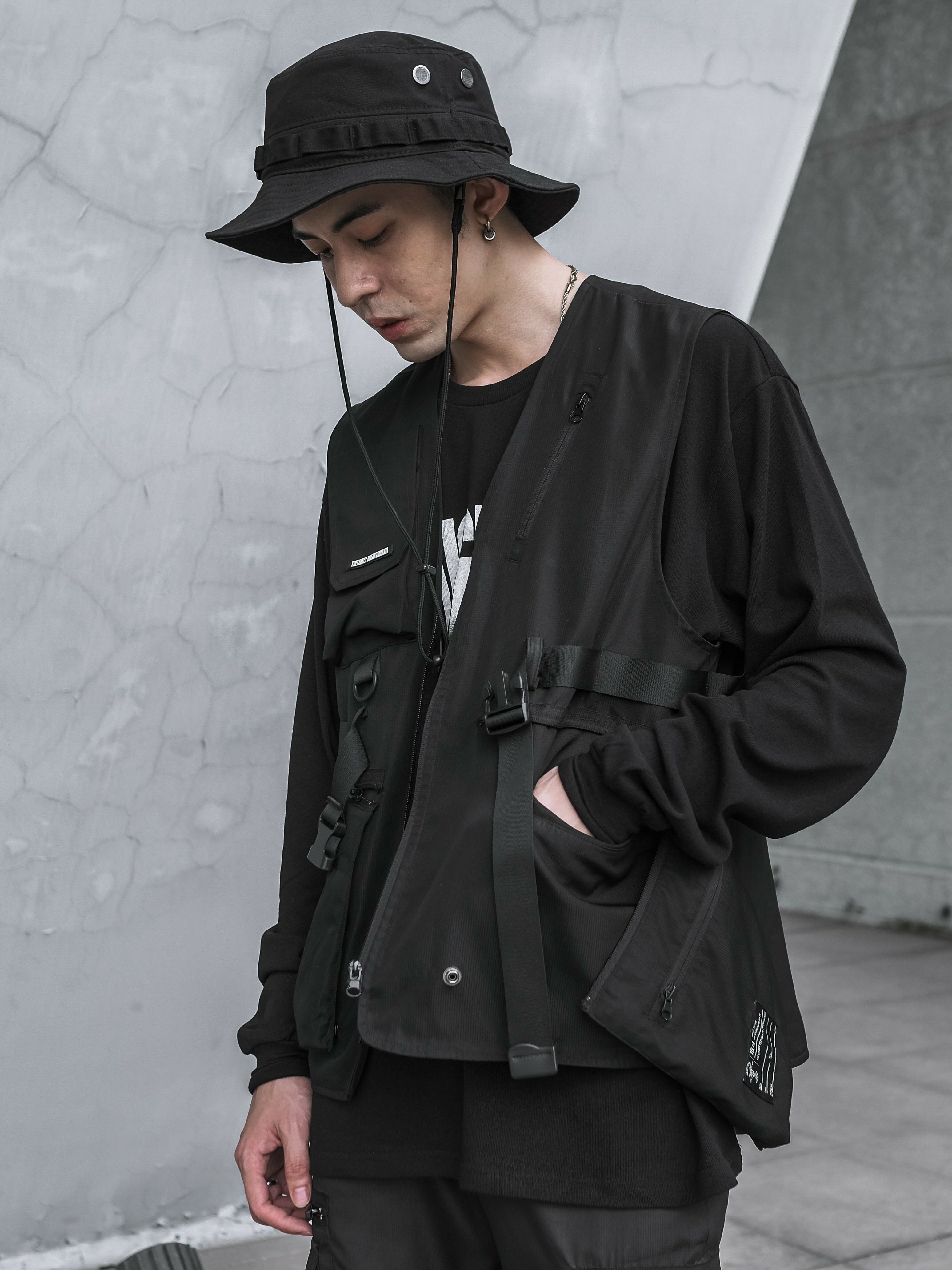 J903 戶外元素切割分離口袋背心