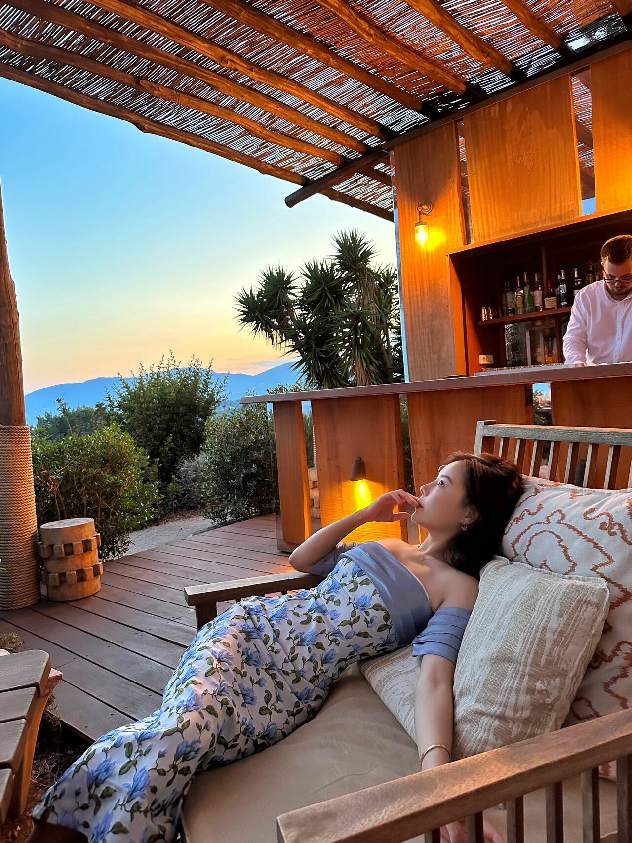 Manor 南法莊園 緞面拼接平口長洋裝