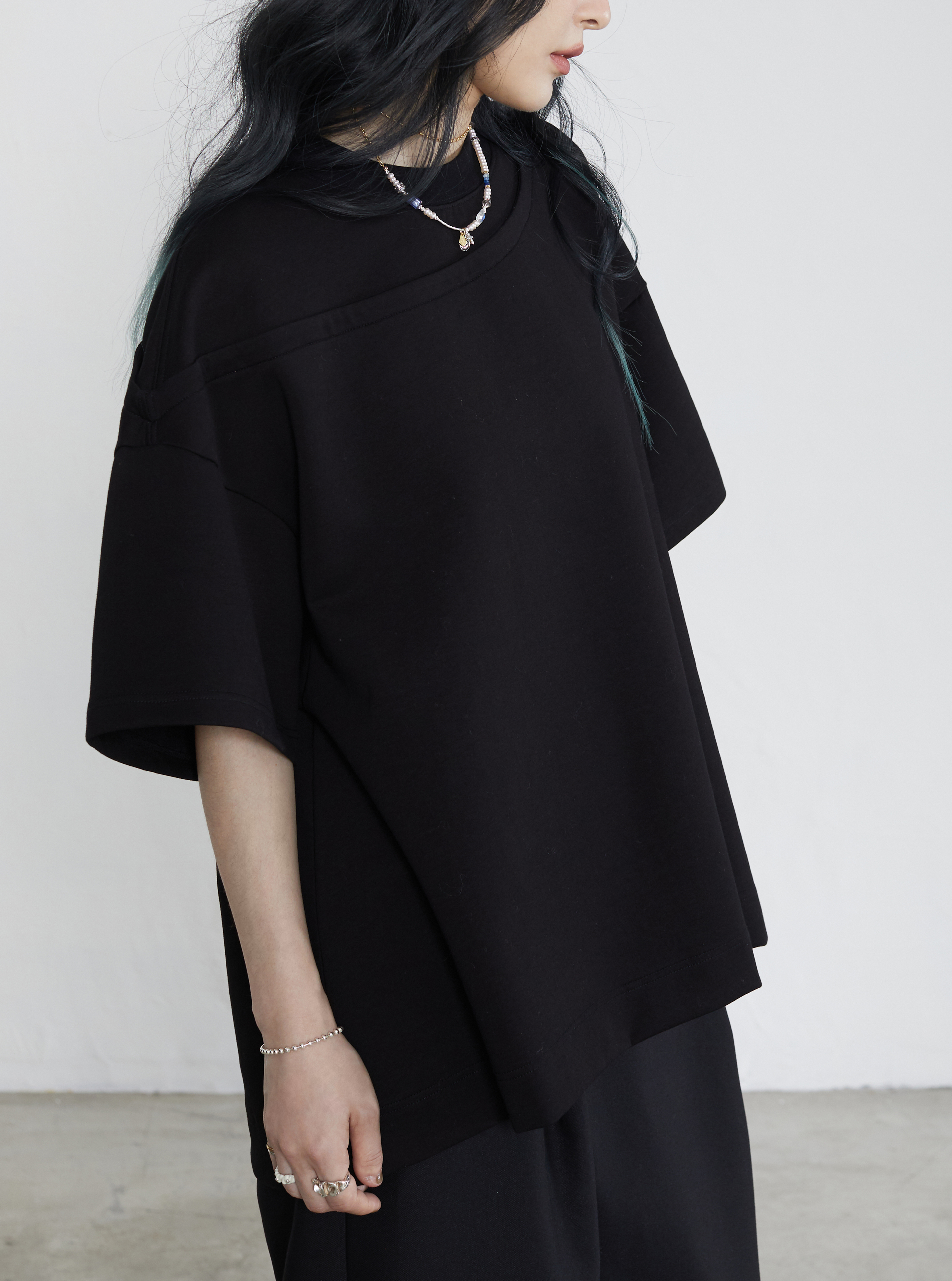 Cloak-Shaped Top | Black