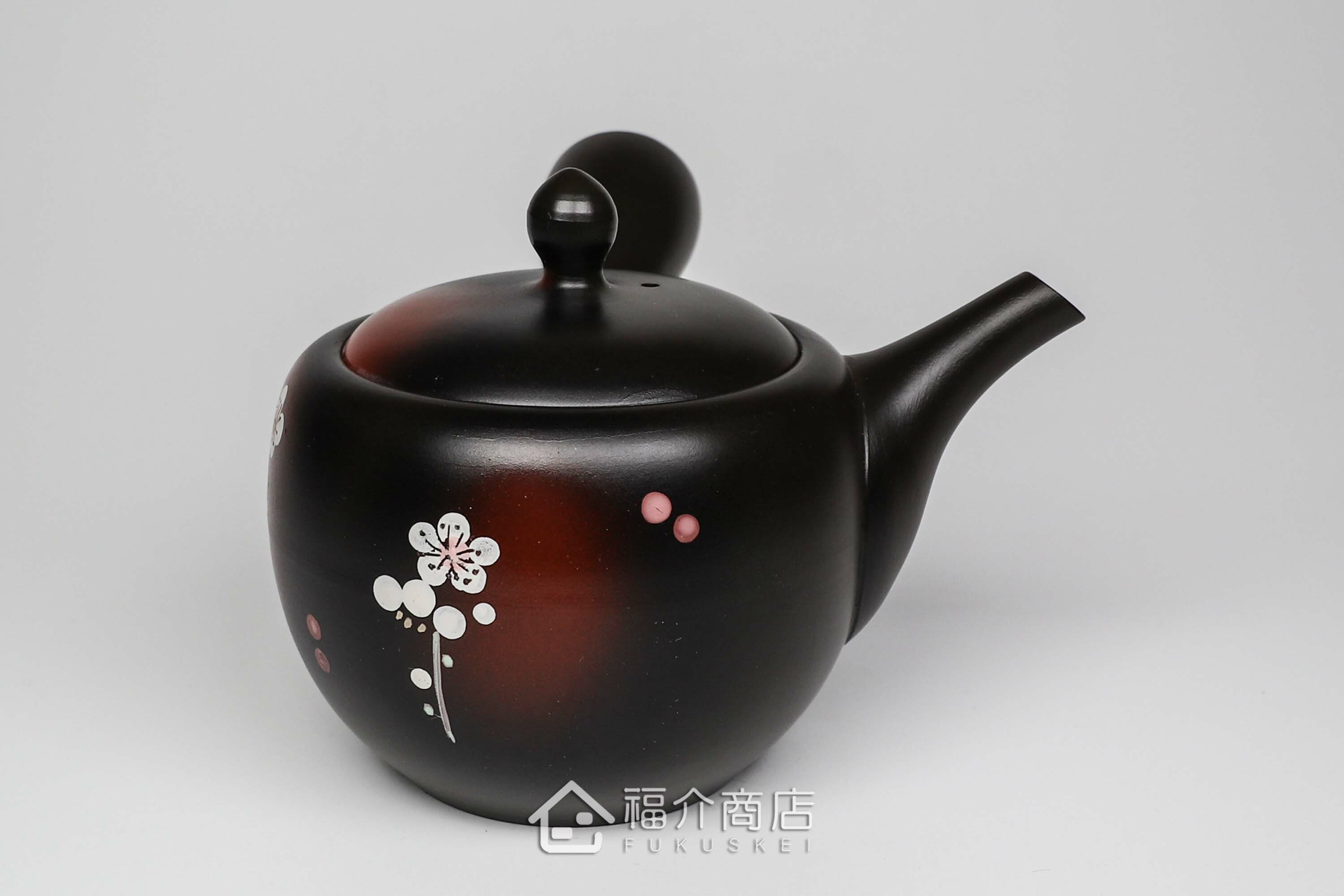 泡茶用的日本陶瓷茶壺