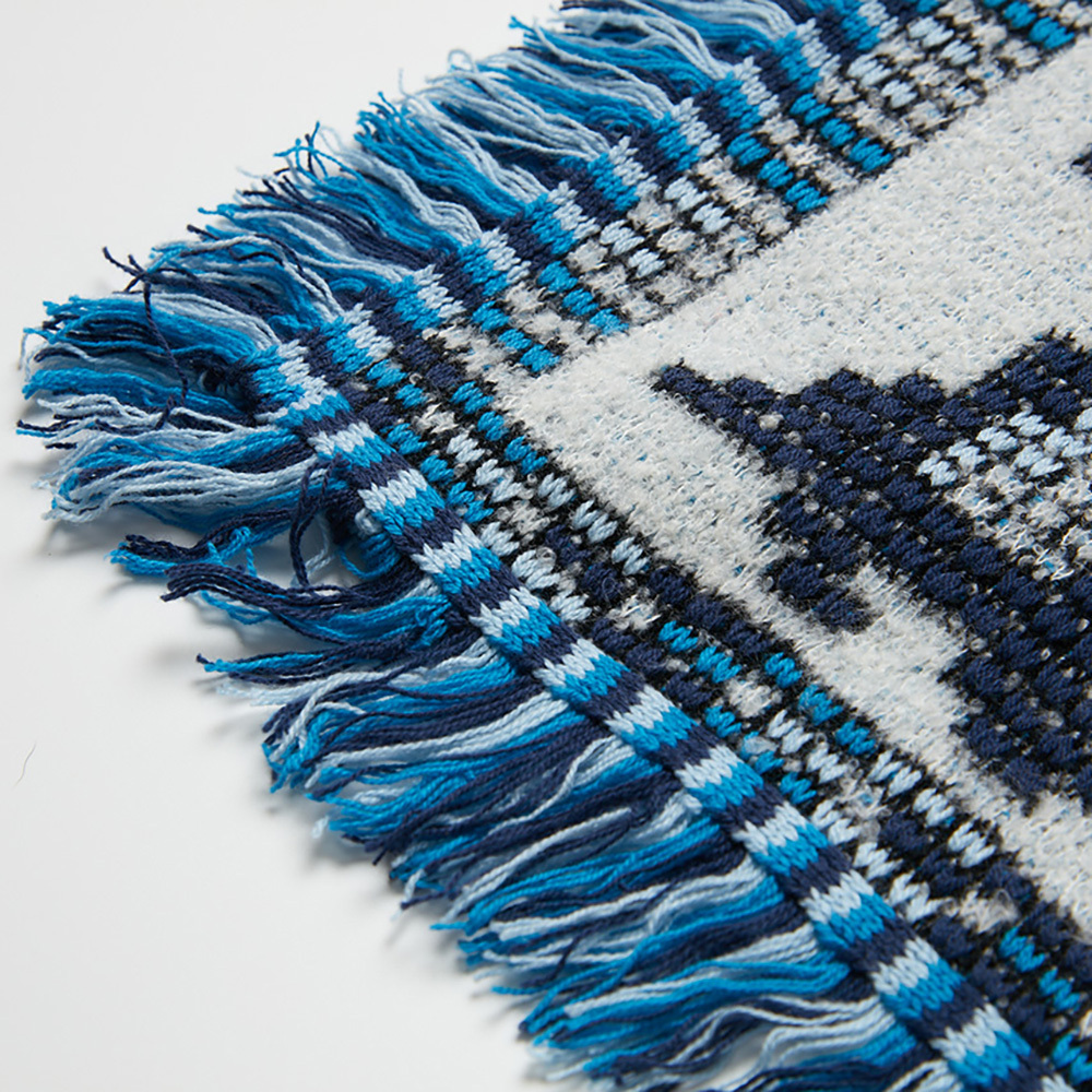 Penguin Walking - Throw