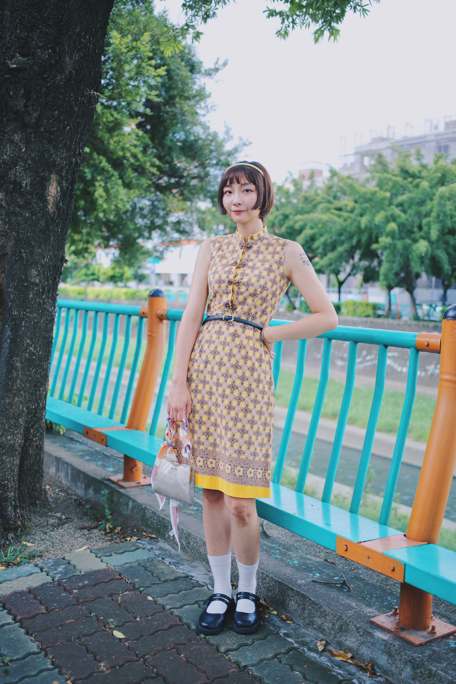 Vintage Dress / 古著黃咖色圖騰旗袍式洋裝