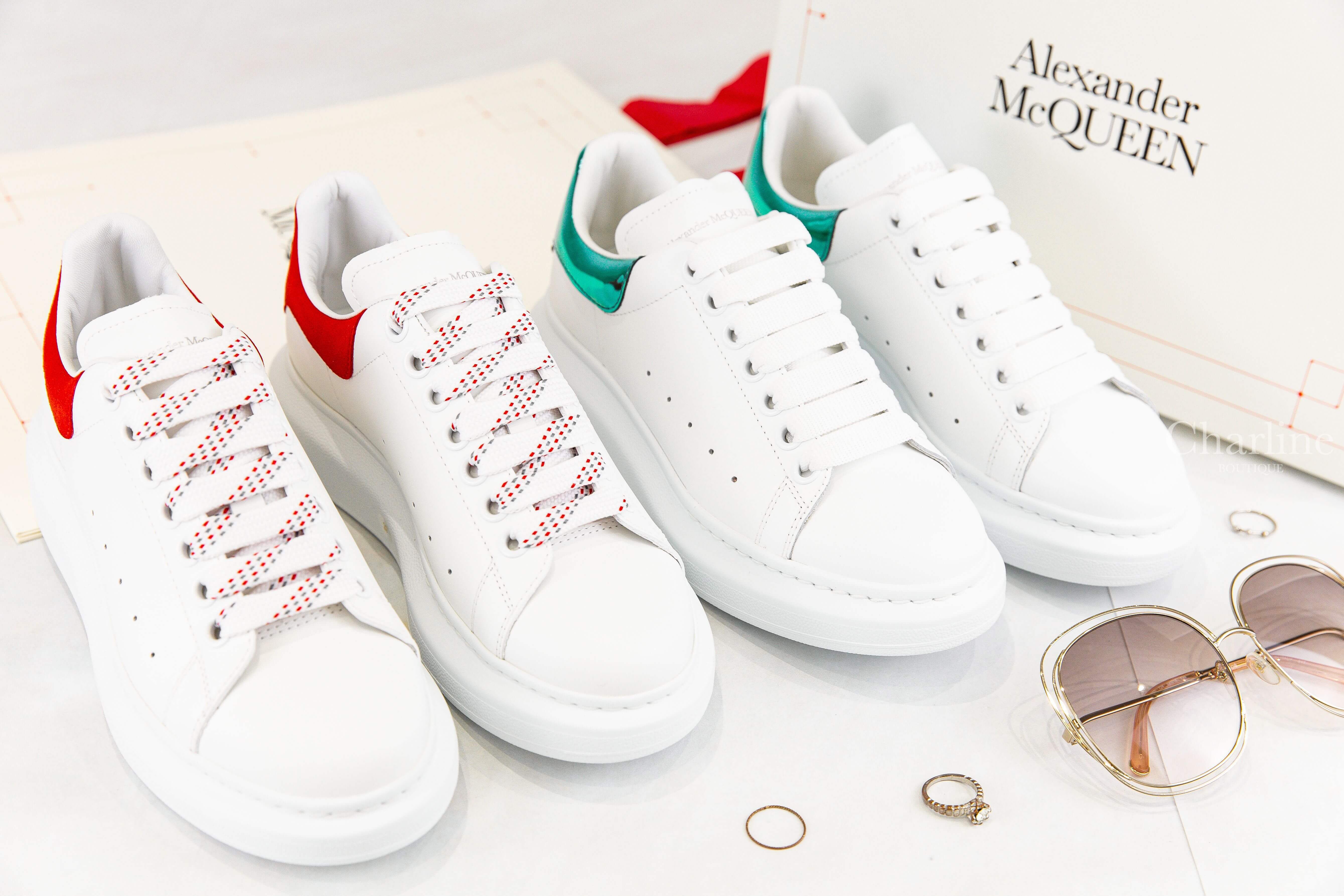 Alexander McQueen Oversize Sneaker 白色亮紅麂皮小牛皮運動鞋-Charline Boutique 精品代購