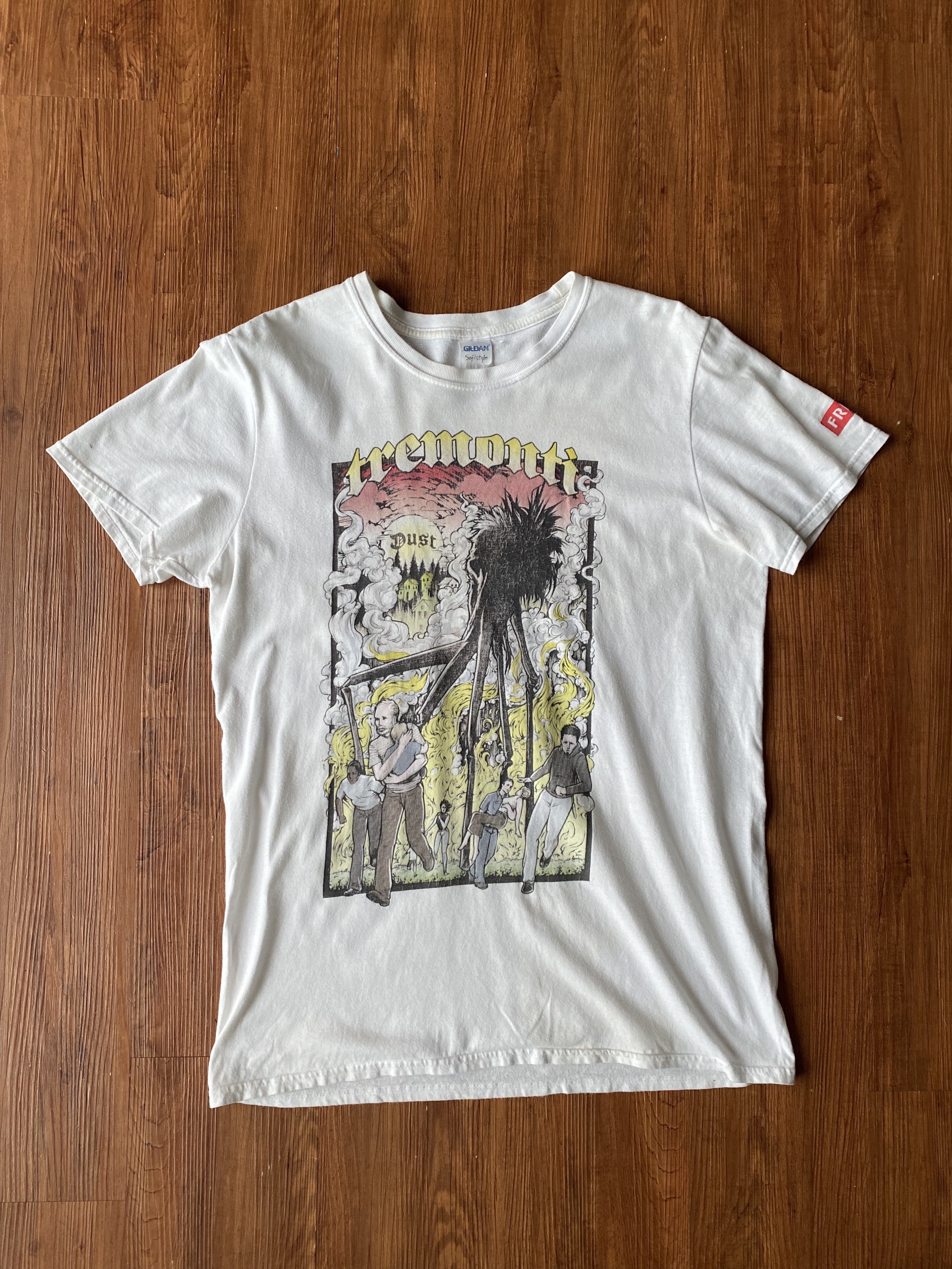 Vintage T-shirt / 古著末日逃亡圖騰短Ｔ