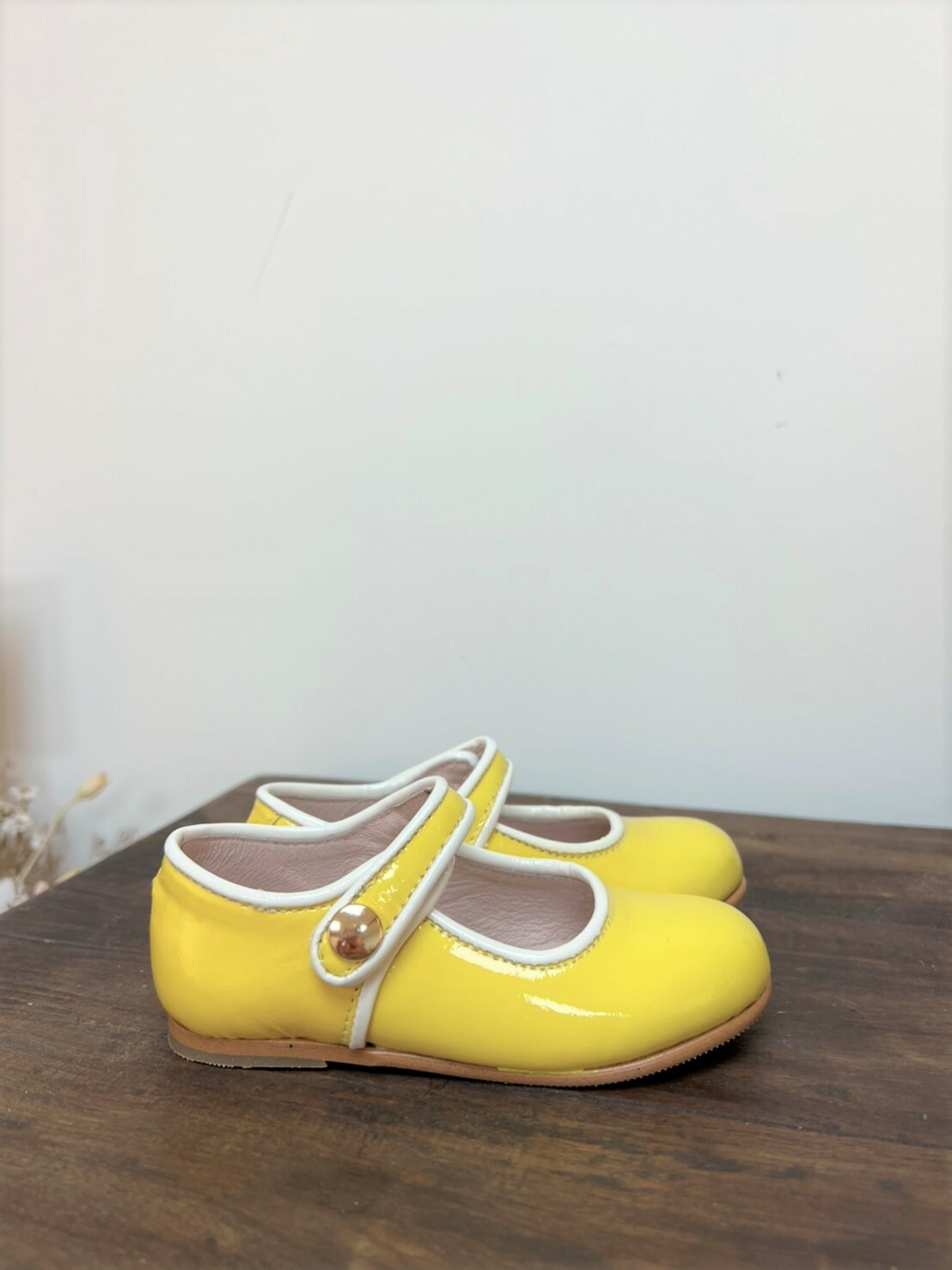 POPPEE 滾邊瑪莉珍鞋 BULLE - charol badoo 漆皮黃