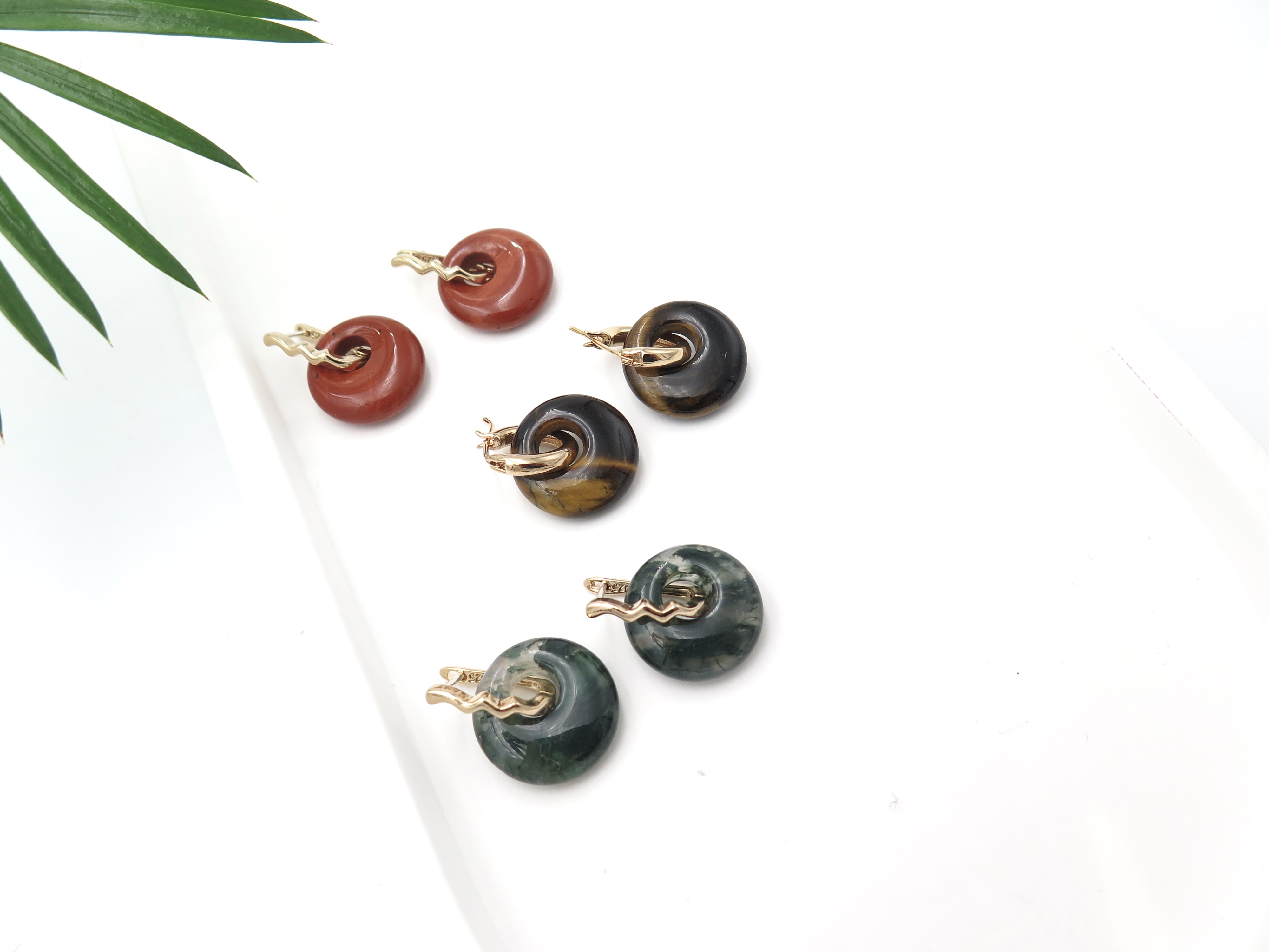 COLE COOL兩用簡約時尚紅石耳環