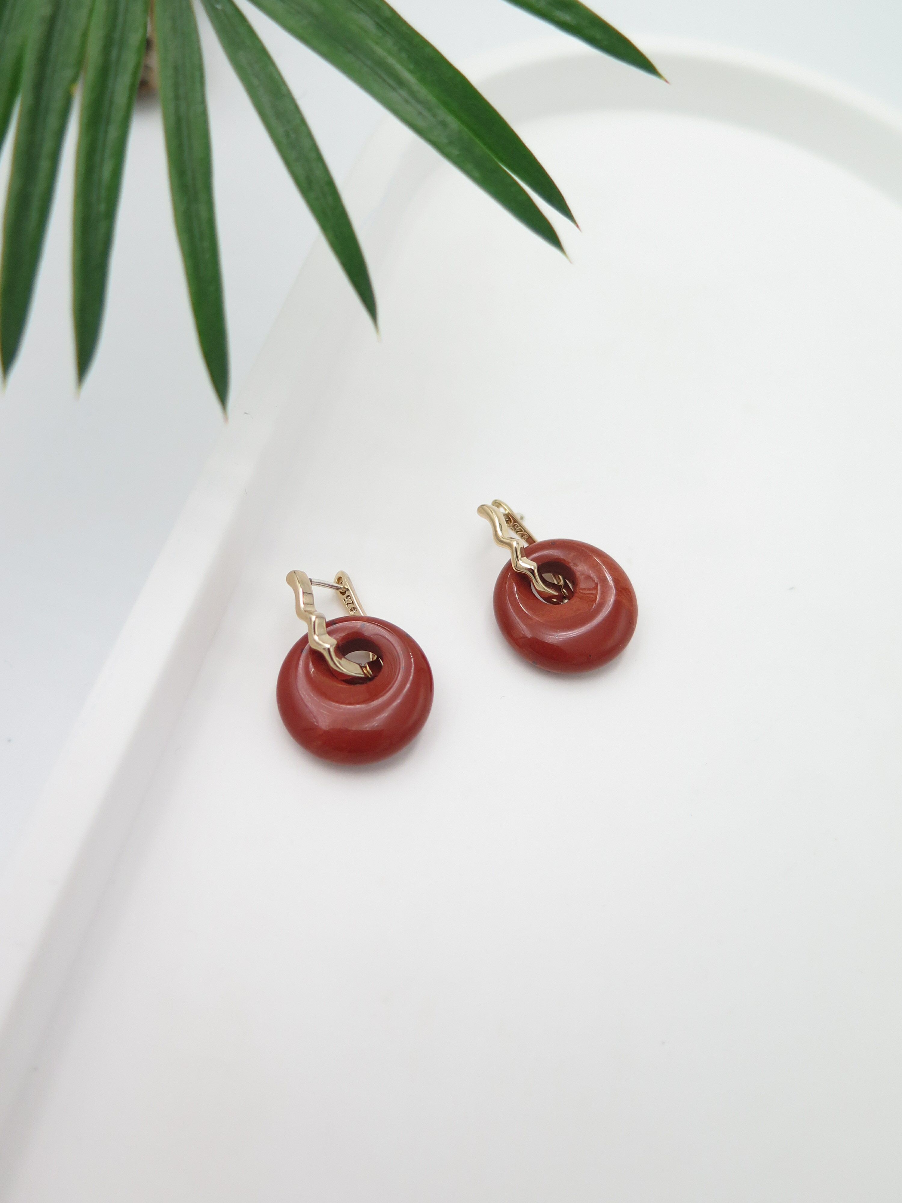 COLE COOL兩用簡約時尚紅石耳環