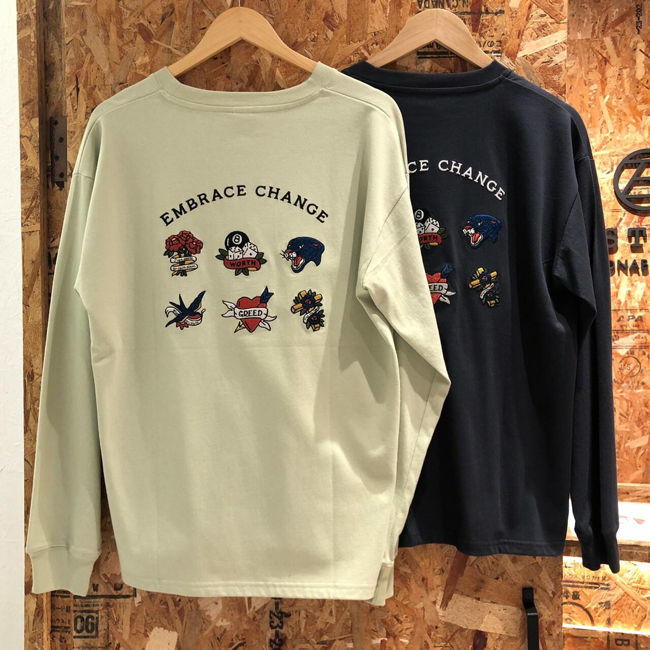 Power To The People 美式風格刺繡天竺棉大學Tee 3301024-103