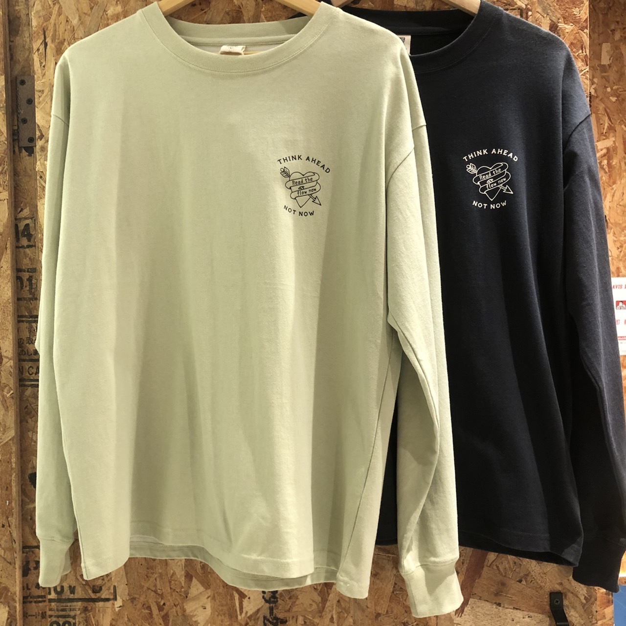 Power To The People 美式風格刺繡天竺棉大學Tee 3301024-103