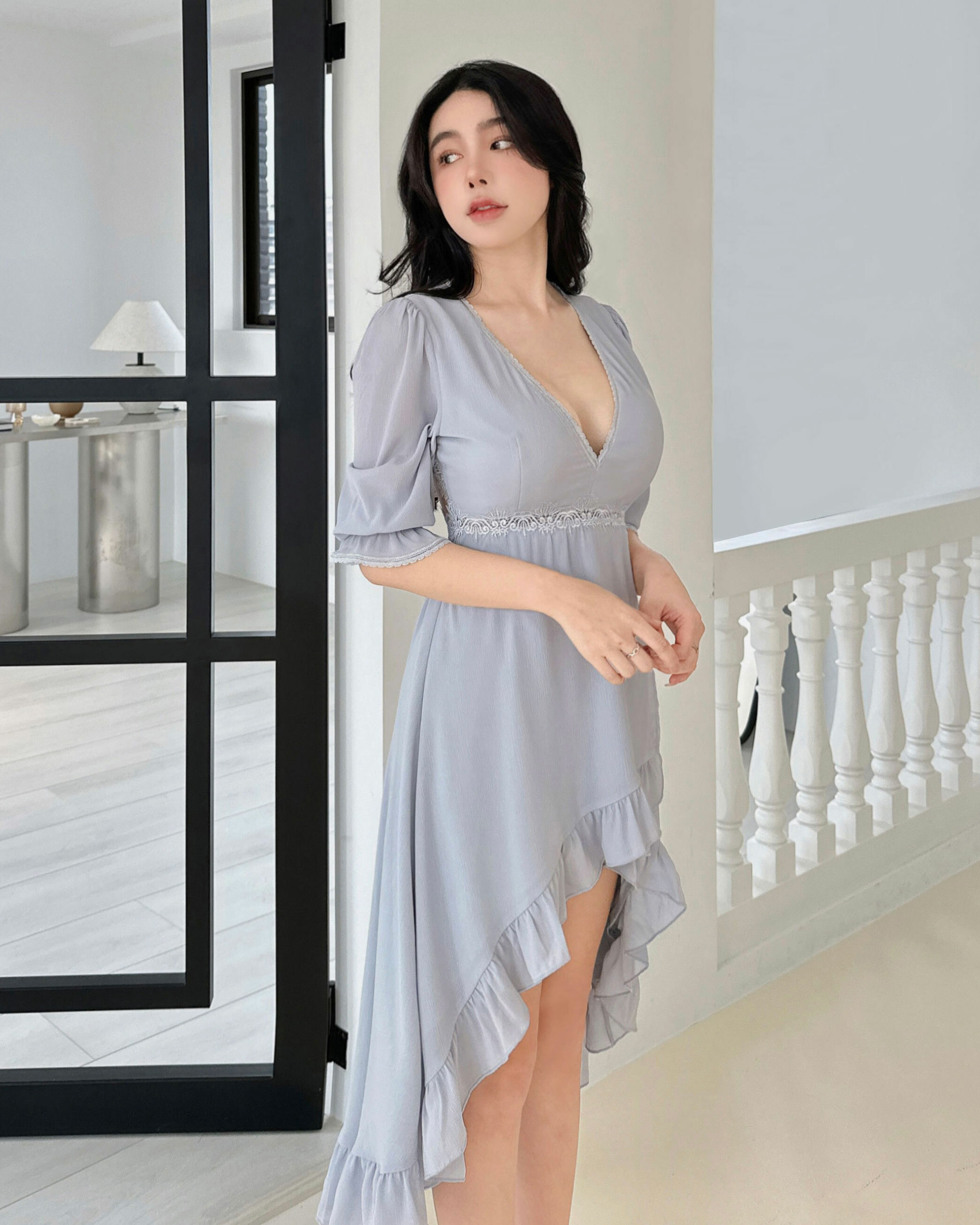 ⭒訂製-緹花美背開衩雪紡洋