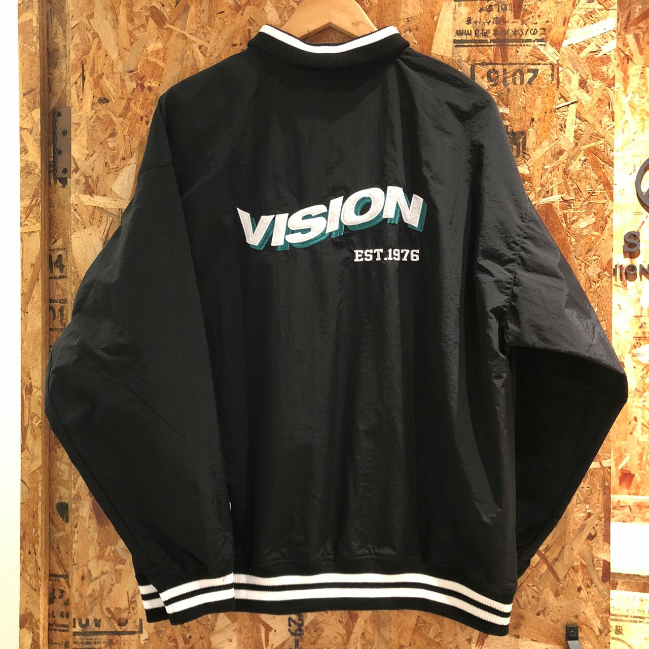 Vision Street Wear 鈕扣半式長袖風衣 2705003-103