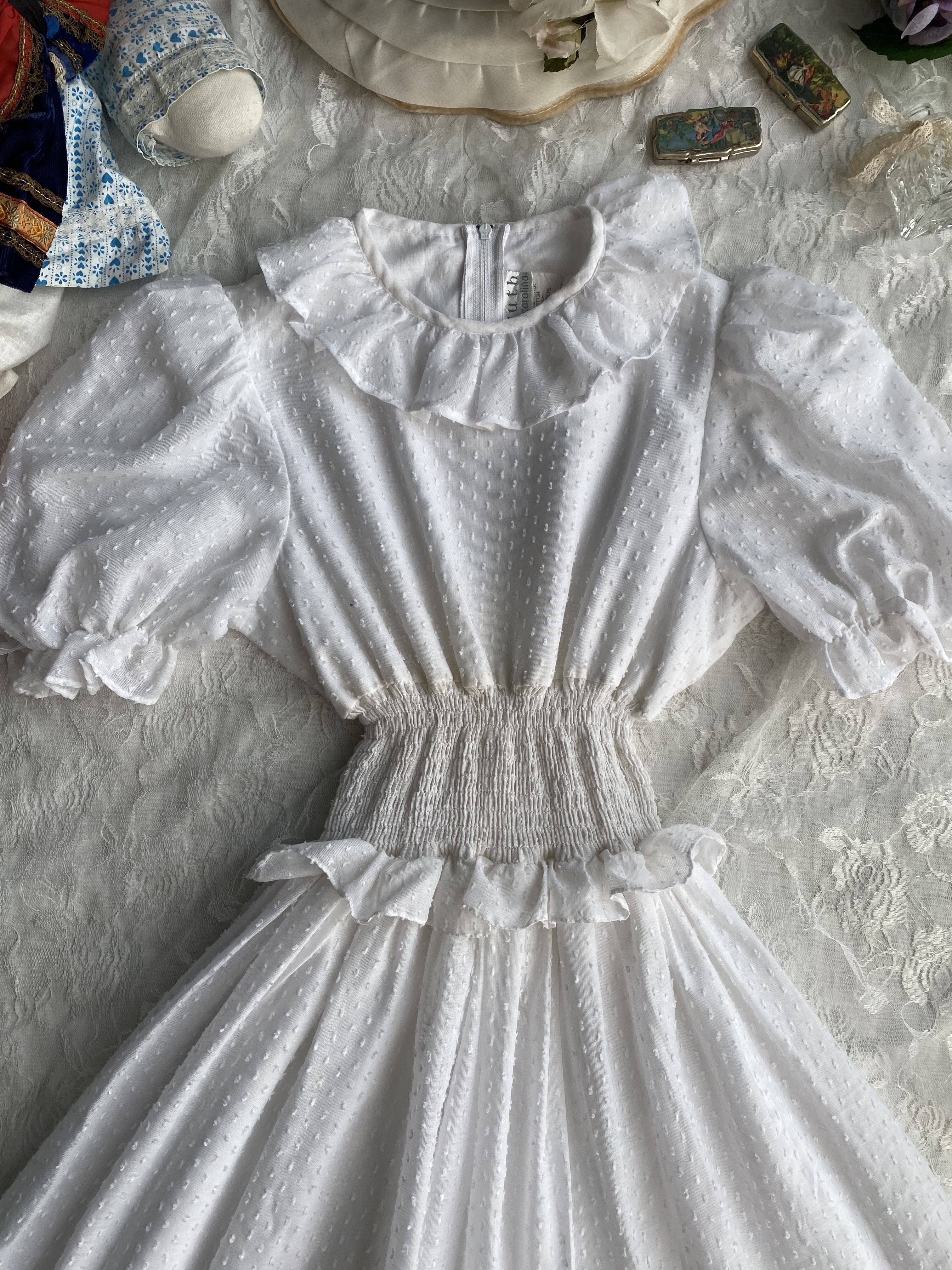 Vintage Dress / Ruth of Carolina古著荷葉領公主袖縮腰白色洋裝