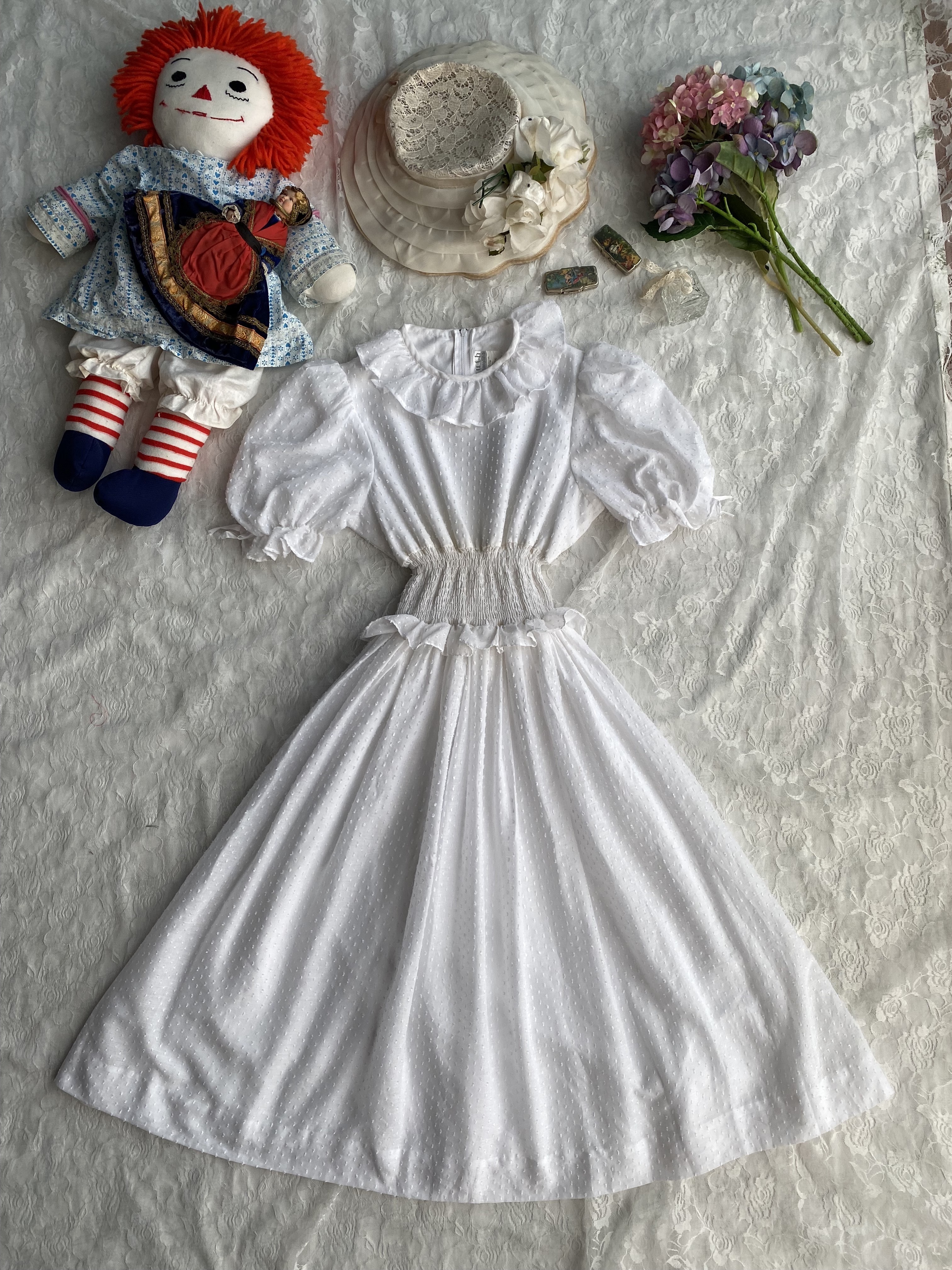 Vintage Dress / Ruth of Carolina古著荷葉領公主袖縮腰白色洋裝