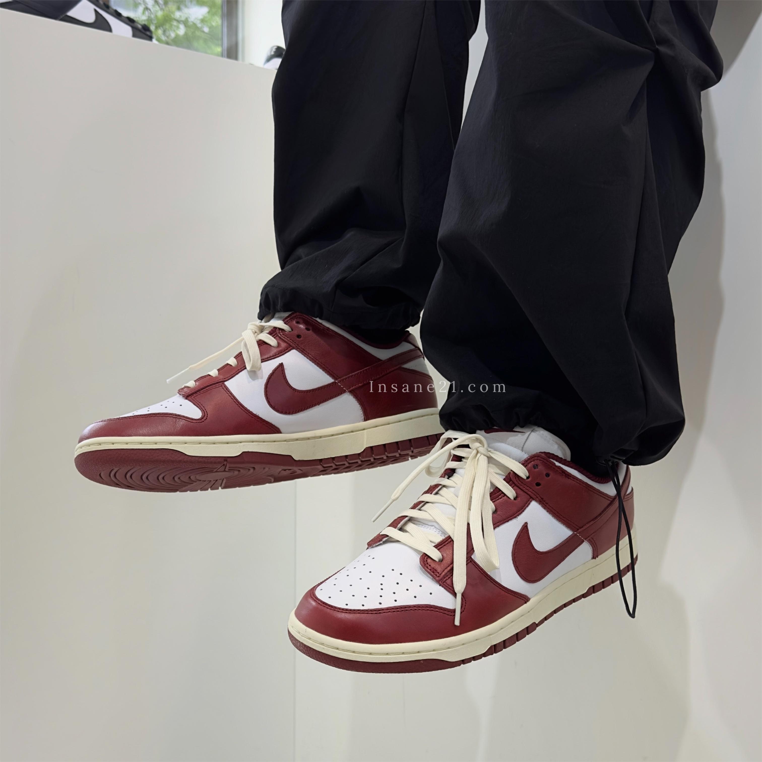 当社の Nike Dunk Low PRM TeamRed W29(メンズ28.5cm) スニーカー