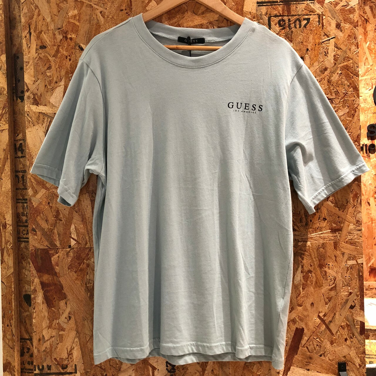 GUESS Triangle經典Logo背面印花圓領短袖Tee MJ2K9418K