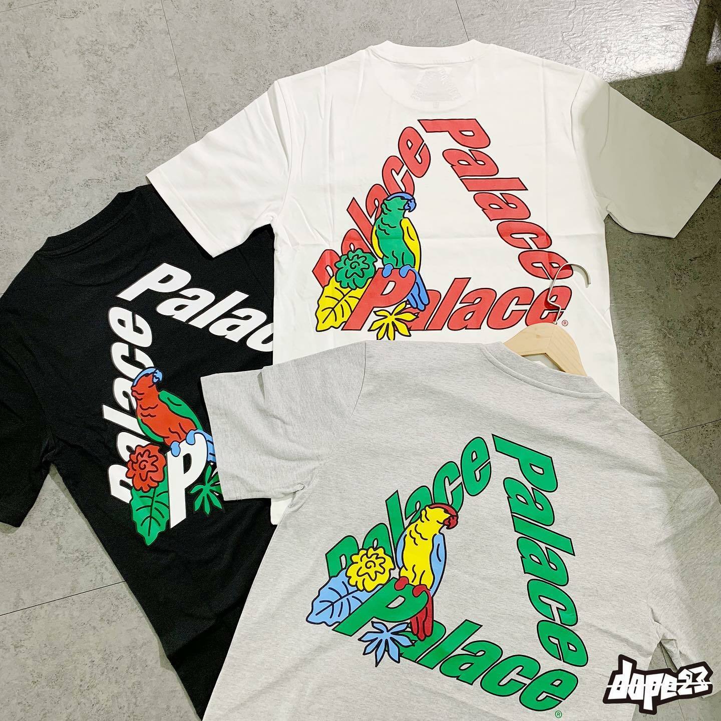 Palace Parrot Palace-3 T-Shirt