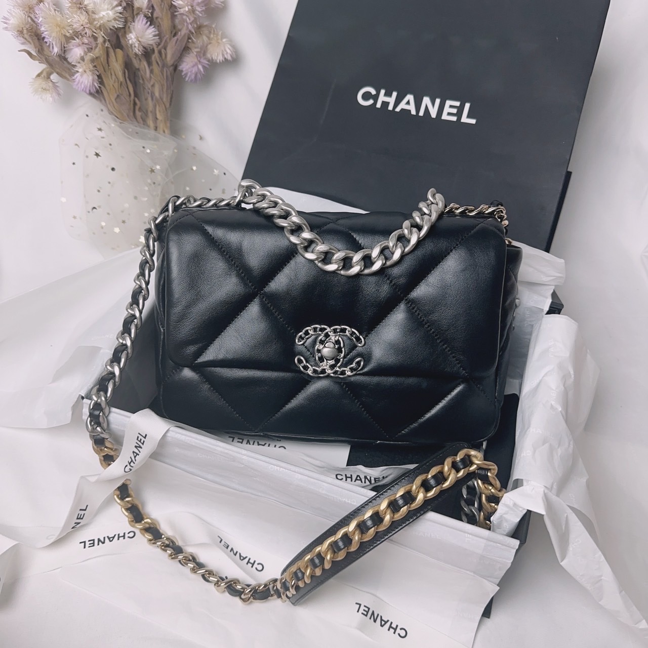 【Luxury】 CHANEL 香奈兒 精品代購 經典19黑色鍊條包 手提肩背 全新全配