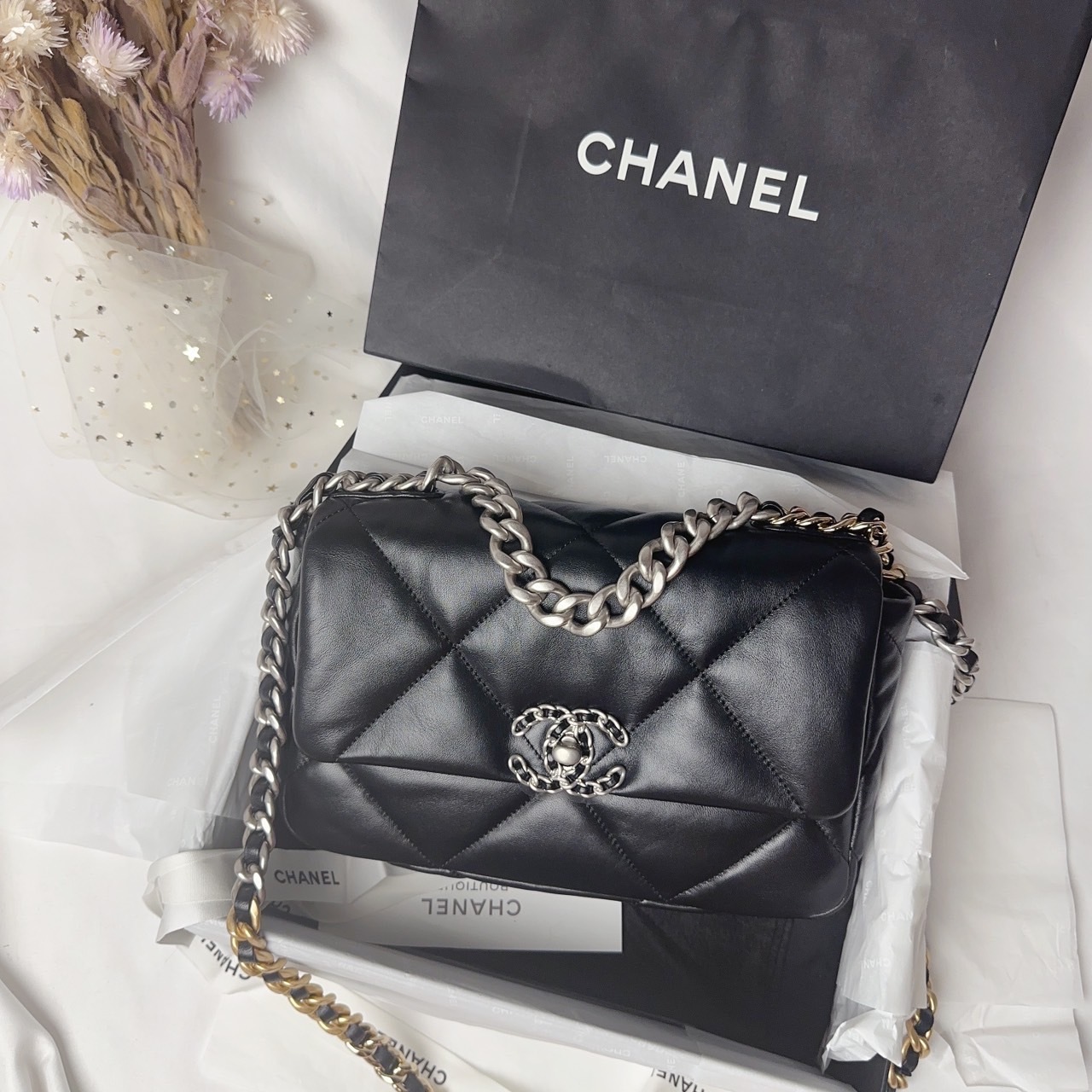 【Luxury】 CHANEL 香奈兒 精品代購 經典19黑色鍊條包 手提肩背 全新全配