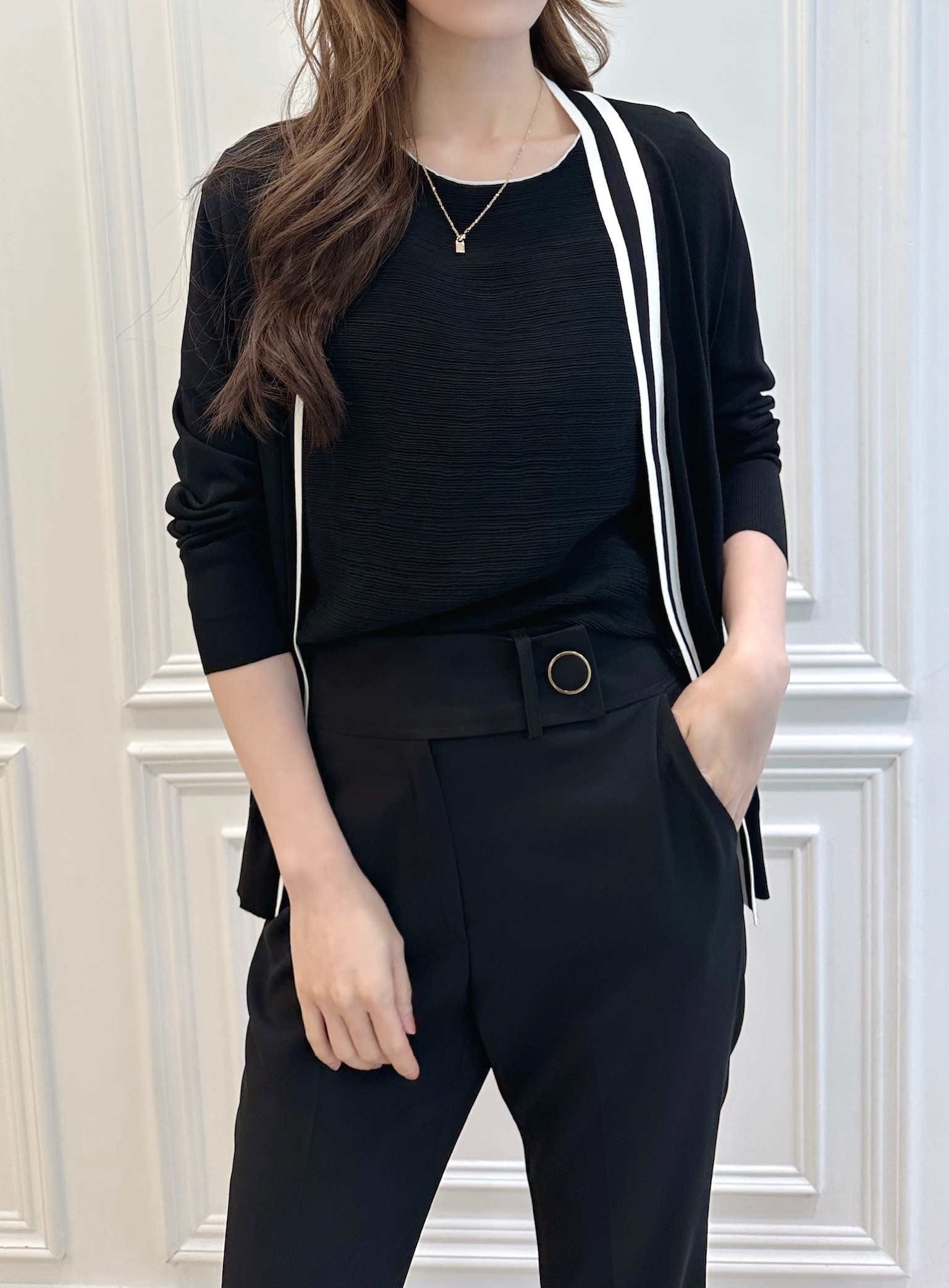 輕薄滾邊針織外套