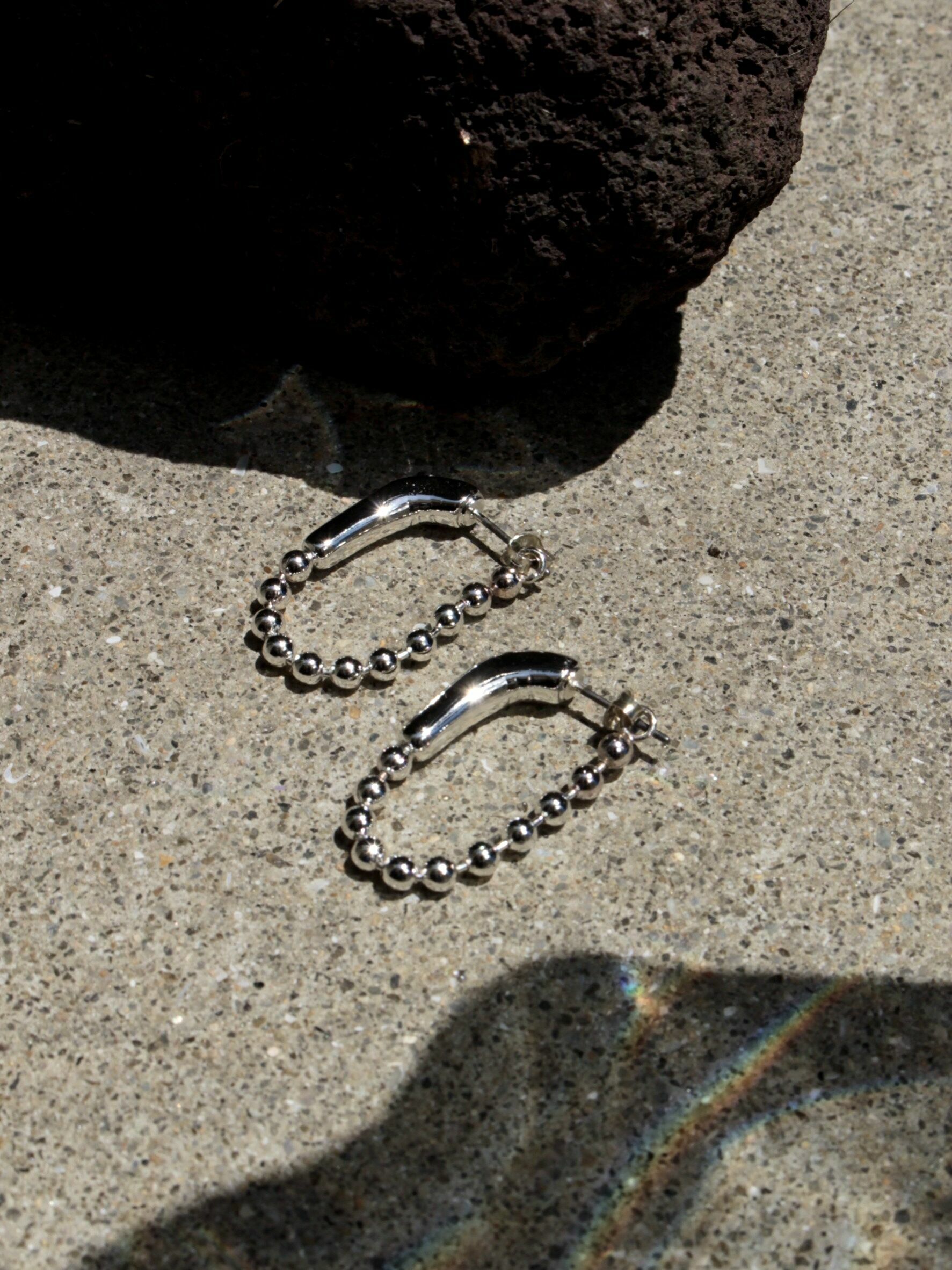 SOIERIE / ball chain hoop pierce