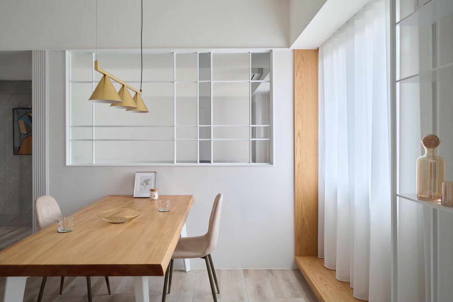 實木餐桌,原木餐桌,餐桌,原木桌板,實木桌板,原木桌,實木桌,推油不上漆,有木,實木家具,原木家具,索羅門檜木,貝殼杉,南洋檜木,索羅門檜木缺點,南洋檜木硬度,貝殼杉缺點,索羅門檜木味道,索羅門檜木硬度,Agathis dammara