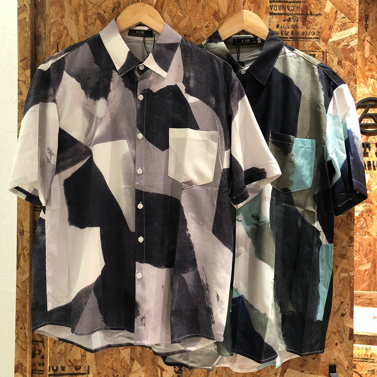 KIM 潑墨短袖花襯衫 3321