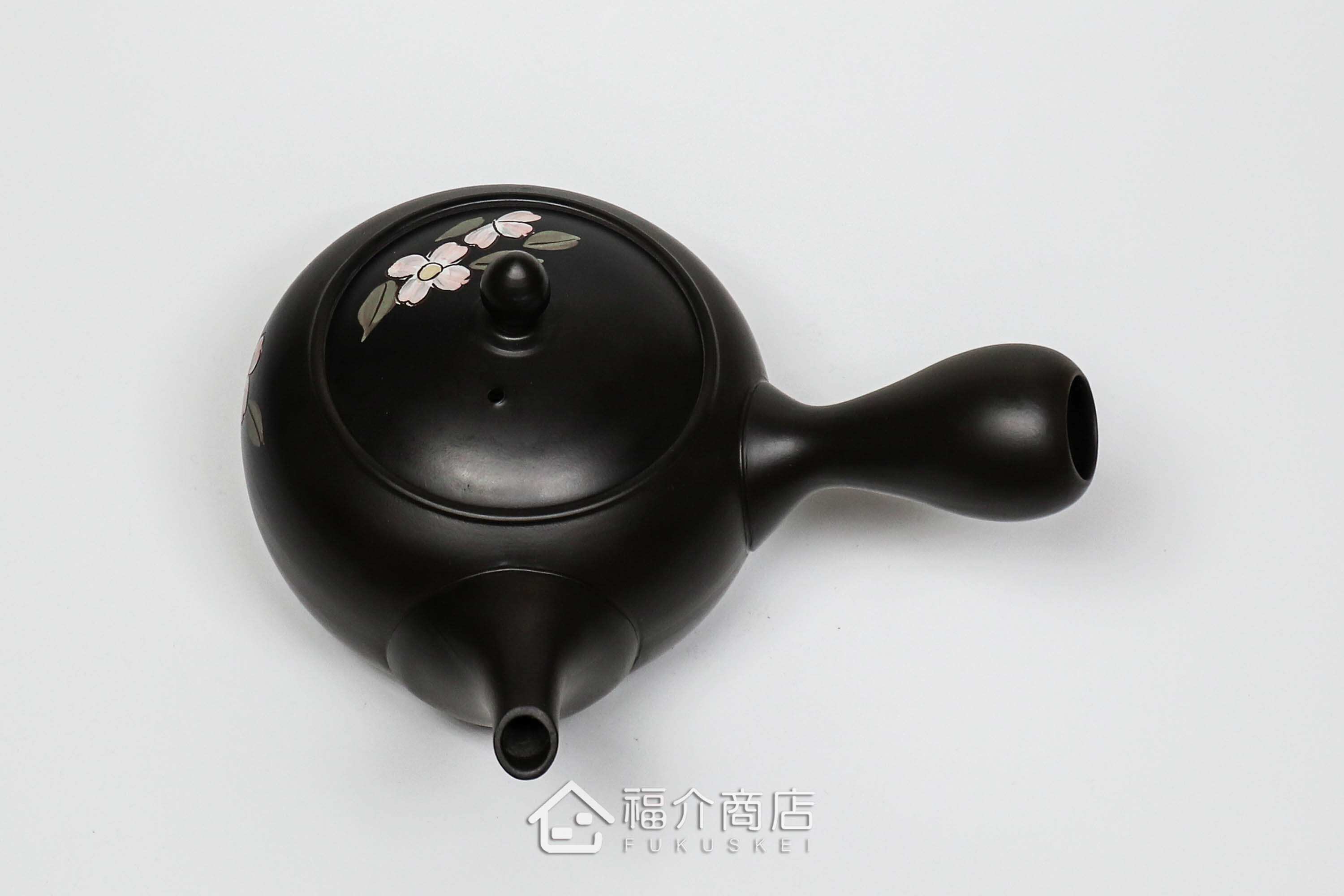 泡茶用的日本陶瓷茶壺