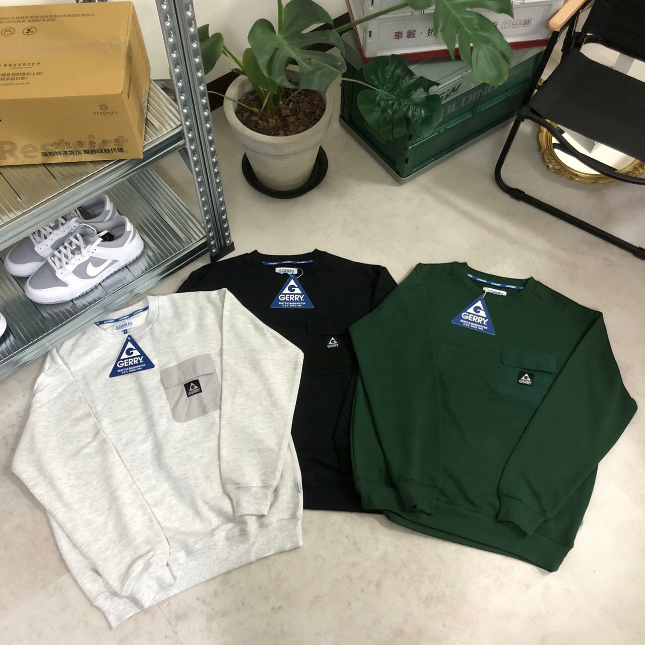 GERRY 異材質口袋拼接大學Tee GE23AWC05