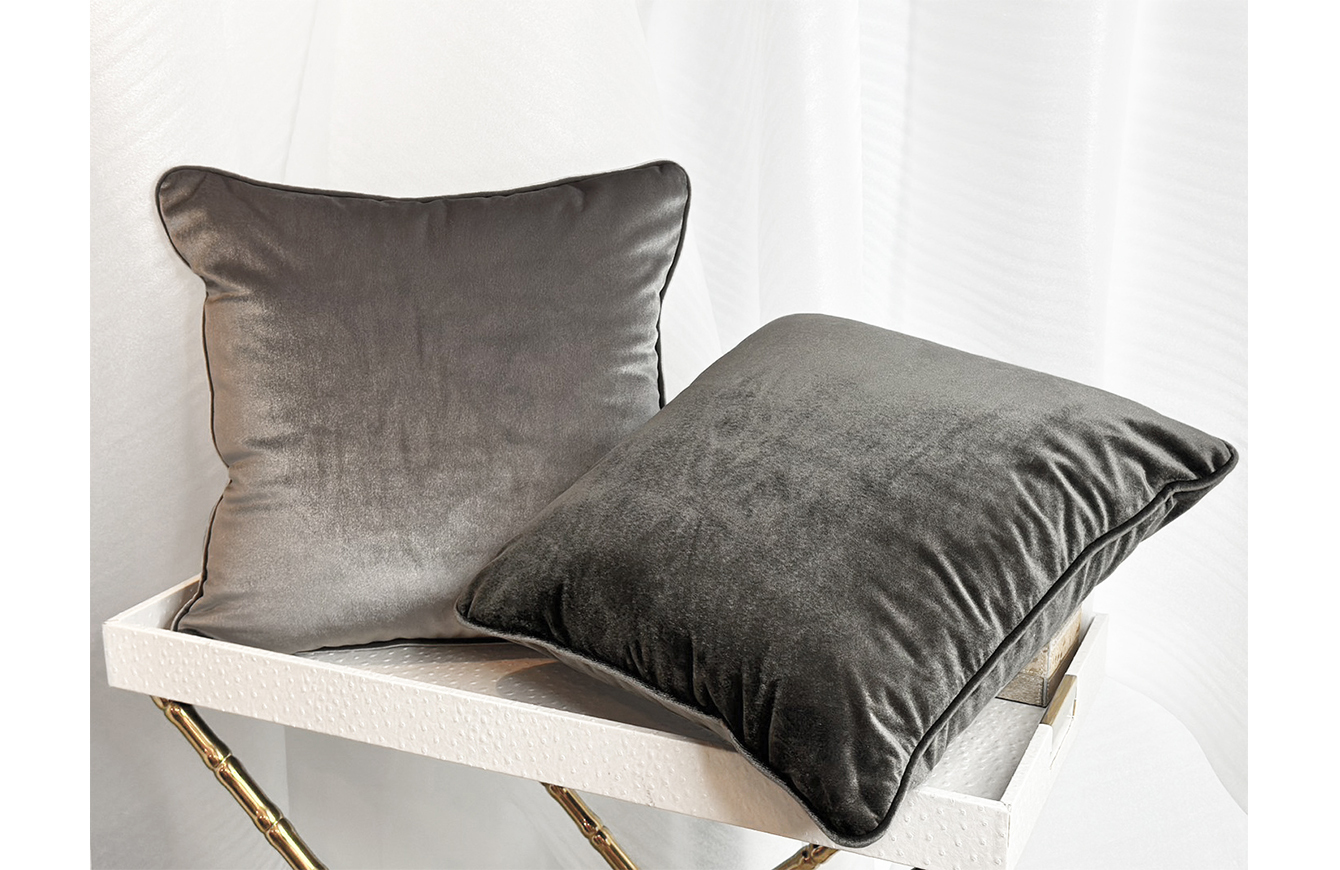 璀璨灰 絨布抱枕