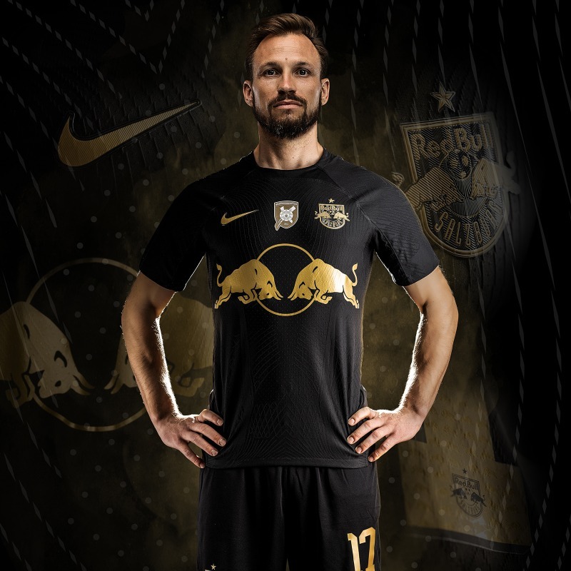 [預訂]22-23薩爾斯堡紅牛冠軍特別版球衣