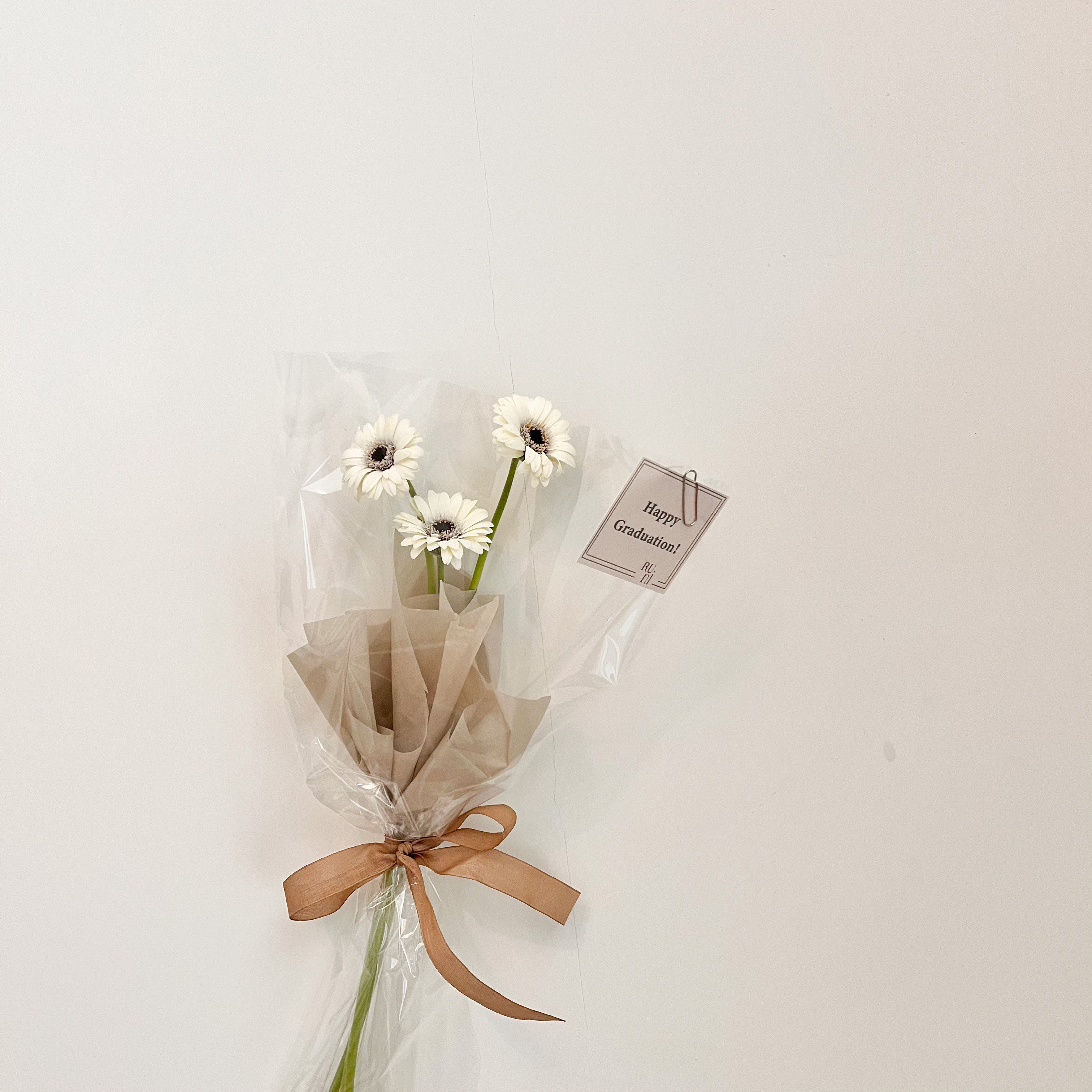 畢業快樂-簡單小花束： 3支迷你太陽（多色可選）