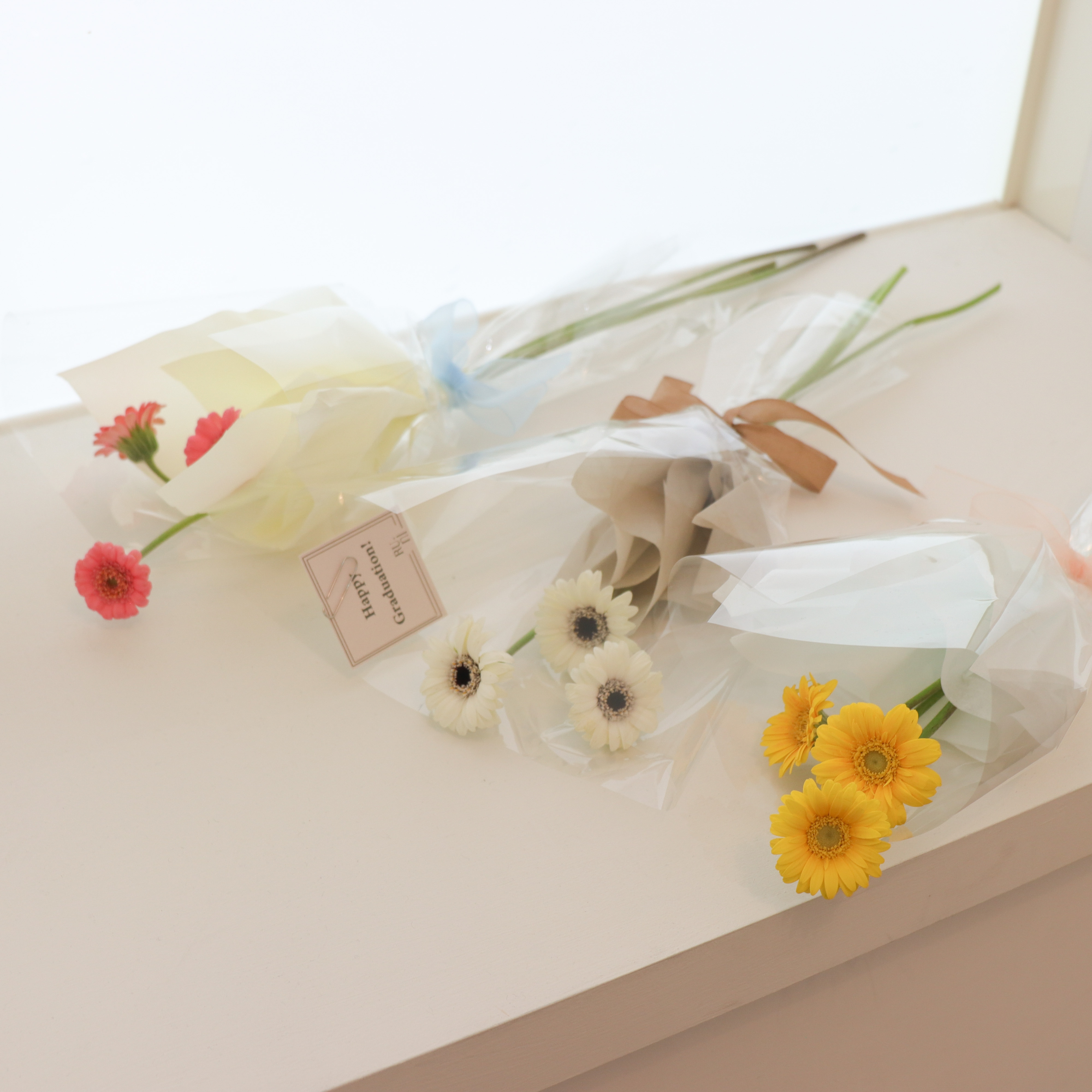 畢業快樂-簡單小花束： 3支迷你太陽（多色可選）