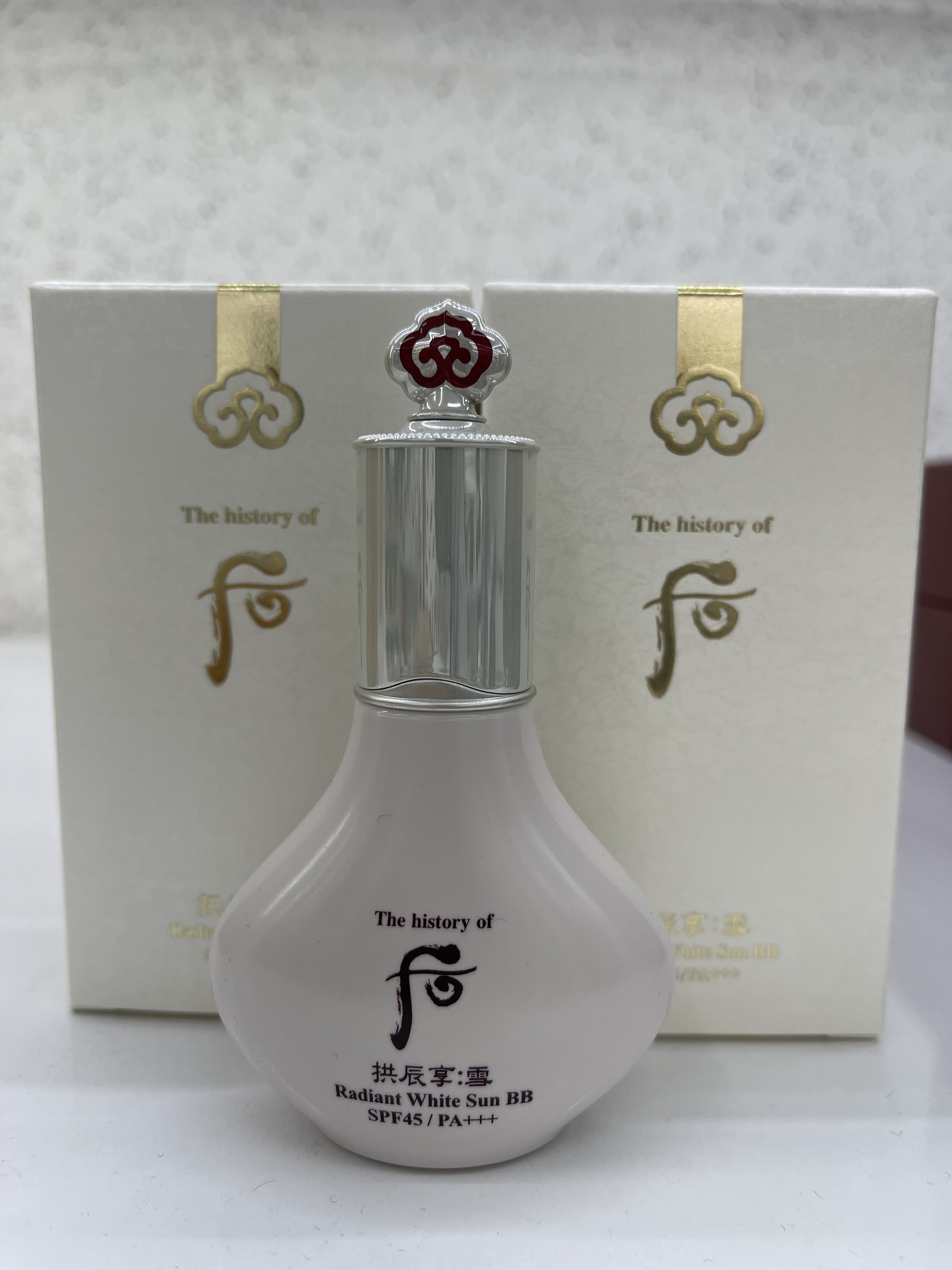 T8 后 拱辰享雪BB霜SPF45/PA+++
