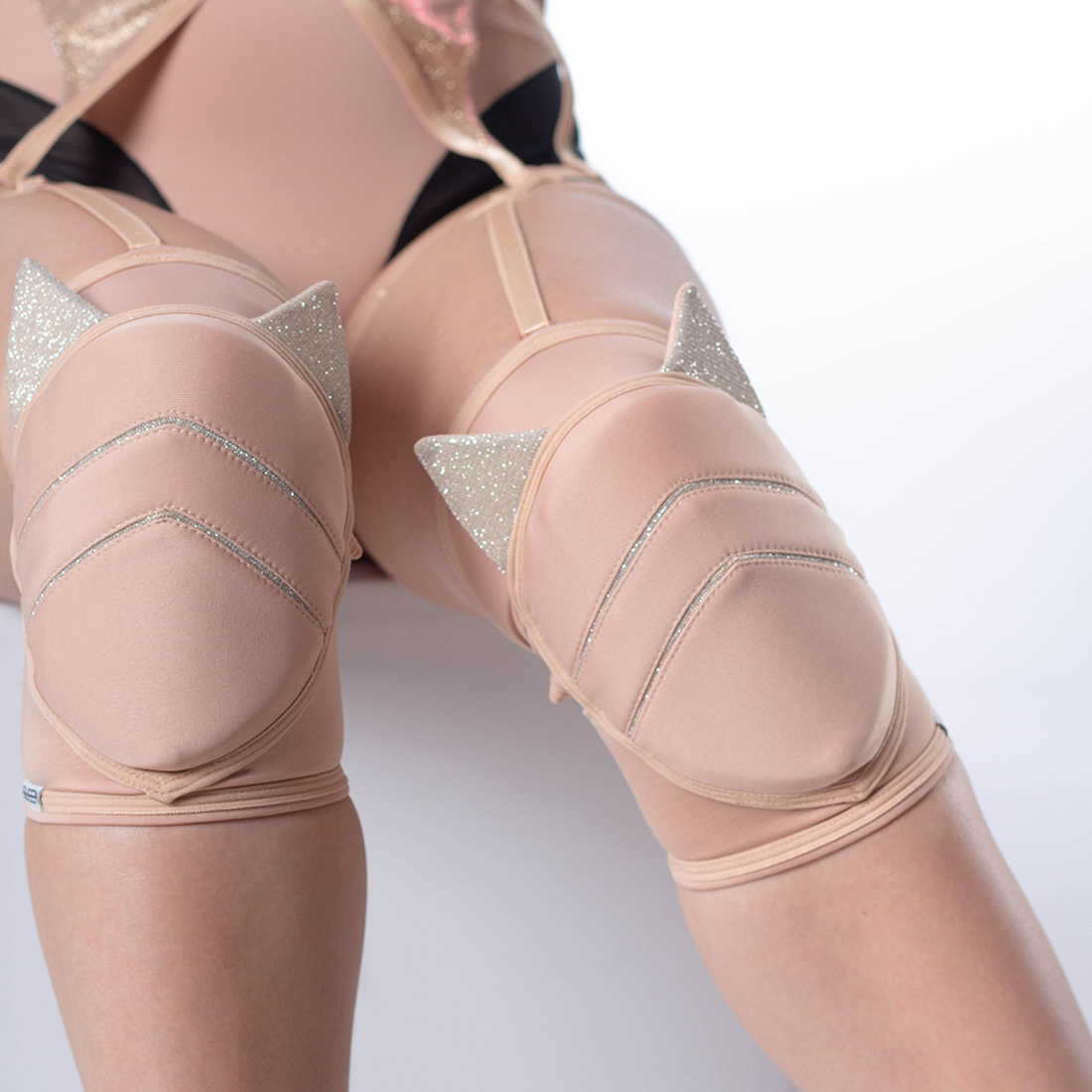 Classic knee pads – Latte Kitty
