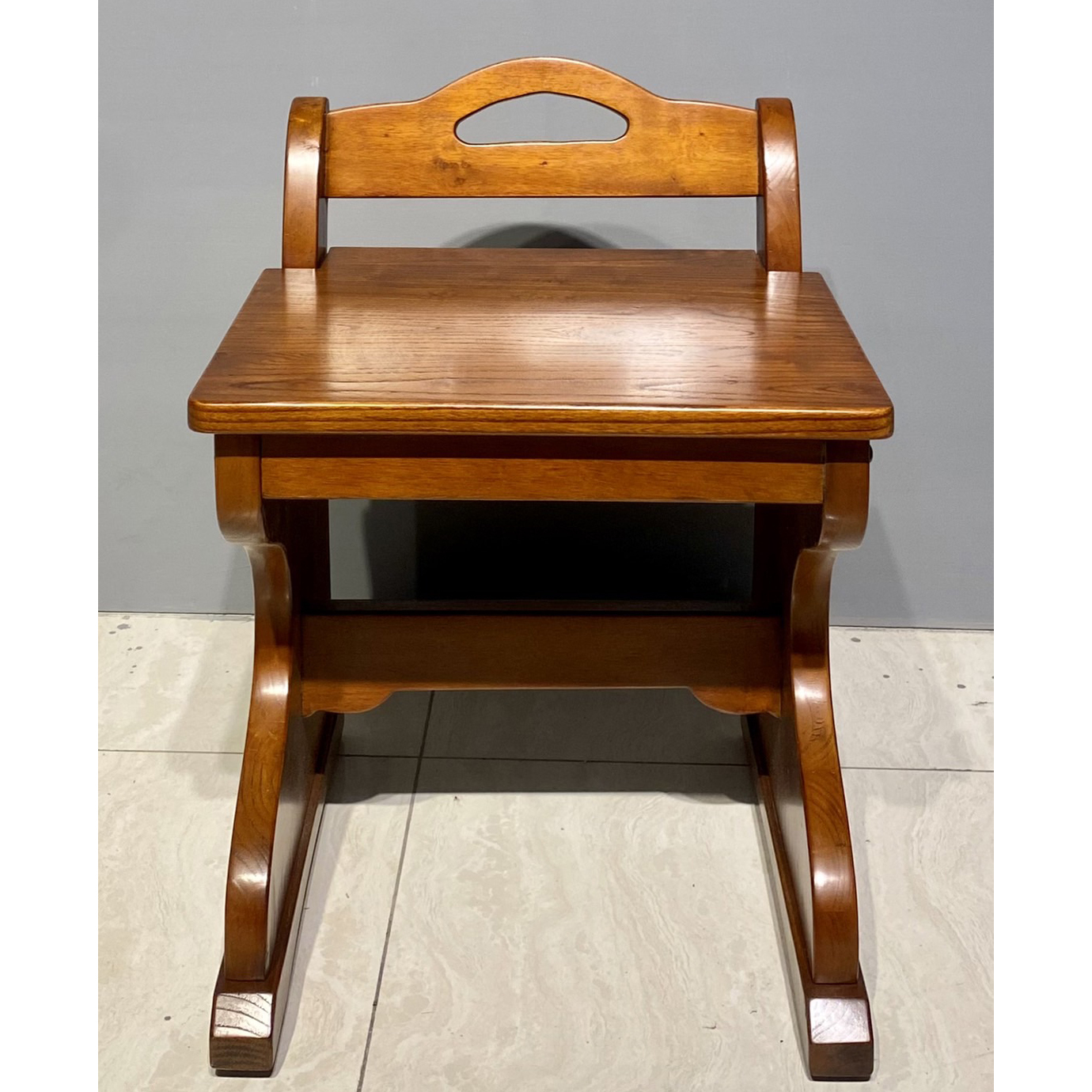 【福利出清】里昂化妝椅