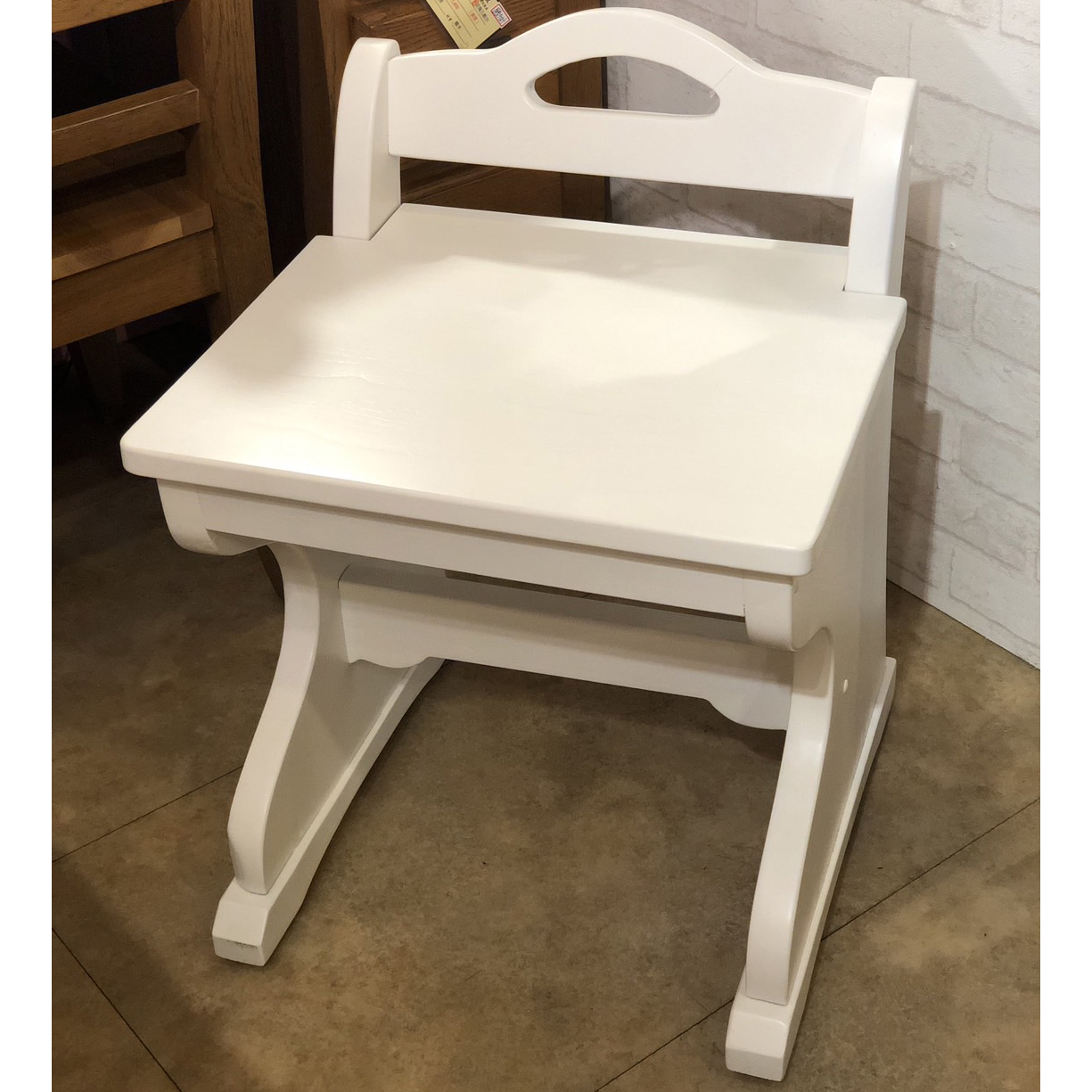 【福利出清】里昂化妝椅