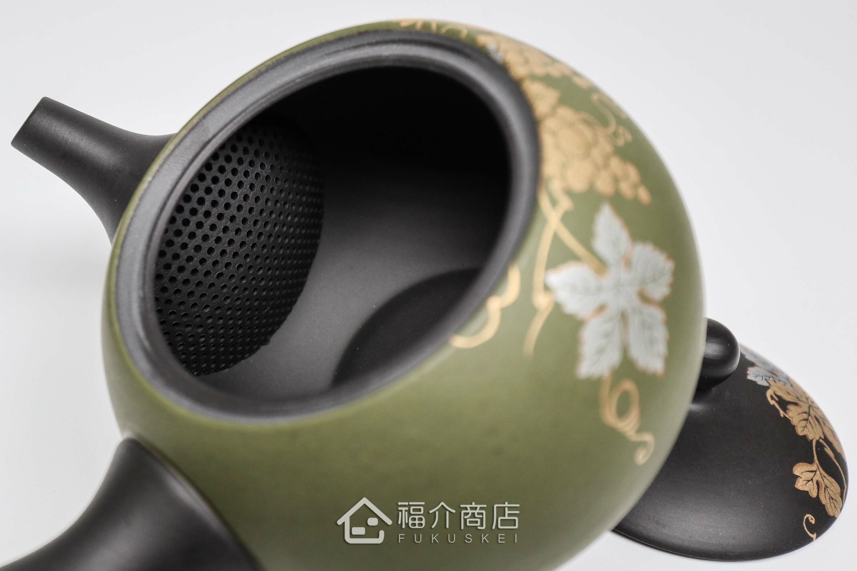 泡茶用的日本陶瓷茶壺