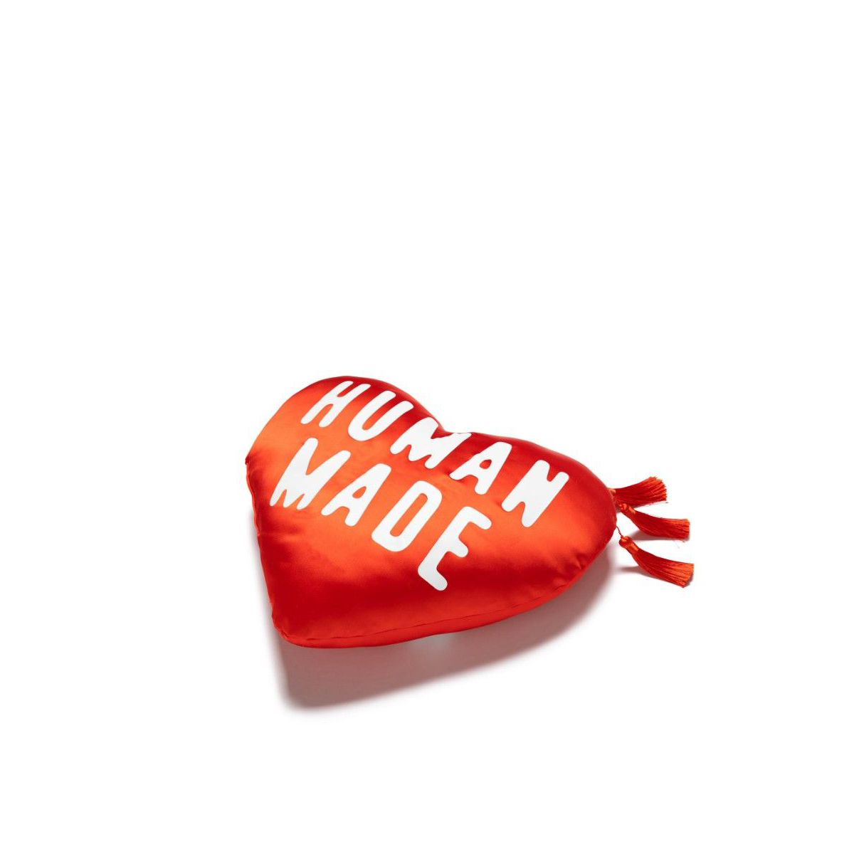 HUMAN MADE HEART CUSHION