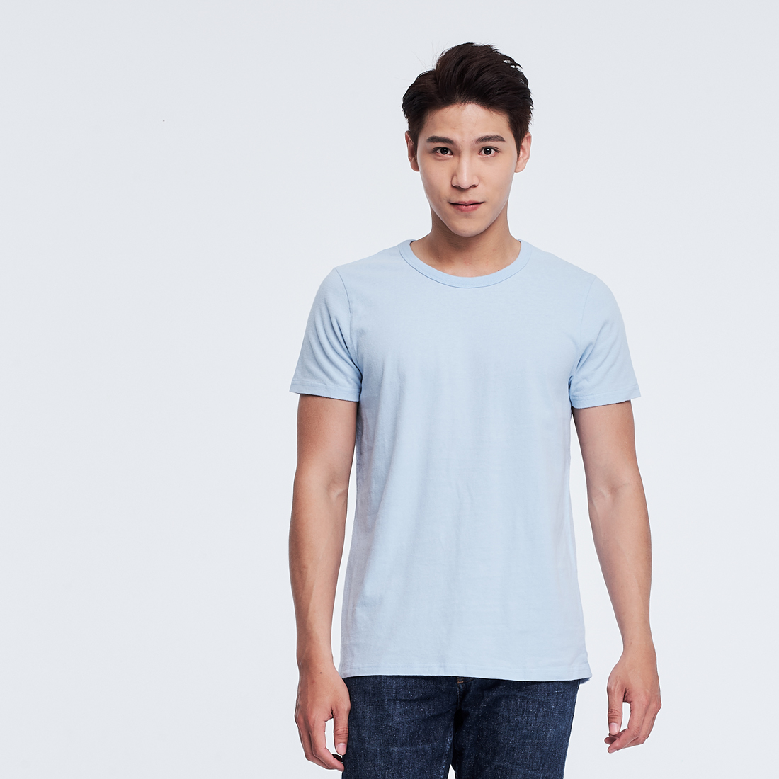 簡單素面短袖圓領蜜桃棉男T水藍色