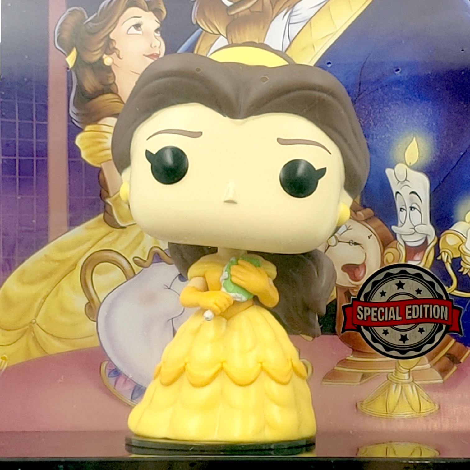 FUNKO POP <美女與野獸>貝兒(電影背景盒)-No.01
