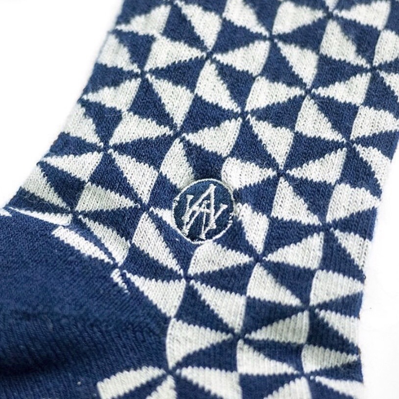 AFTER WORK 三角格紋襪