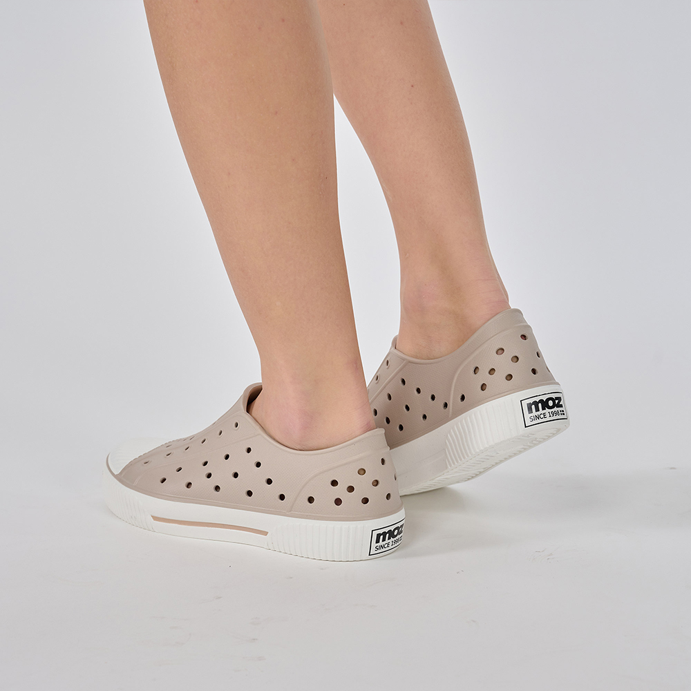 【小尺碼】moz瑞典 駝鹿 雙色洞洞餅乾水鞋 (奶蓋奶茶) 全球首創 舒適厚底 防潑水+全防水-附鞋扣